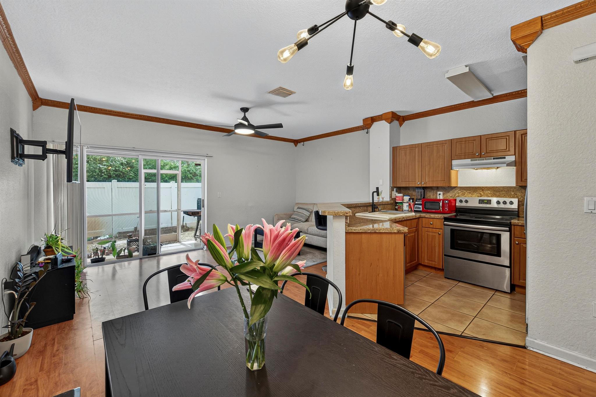 CATALINA PLACE - Residential
