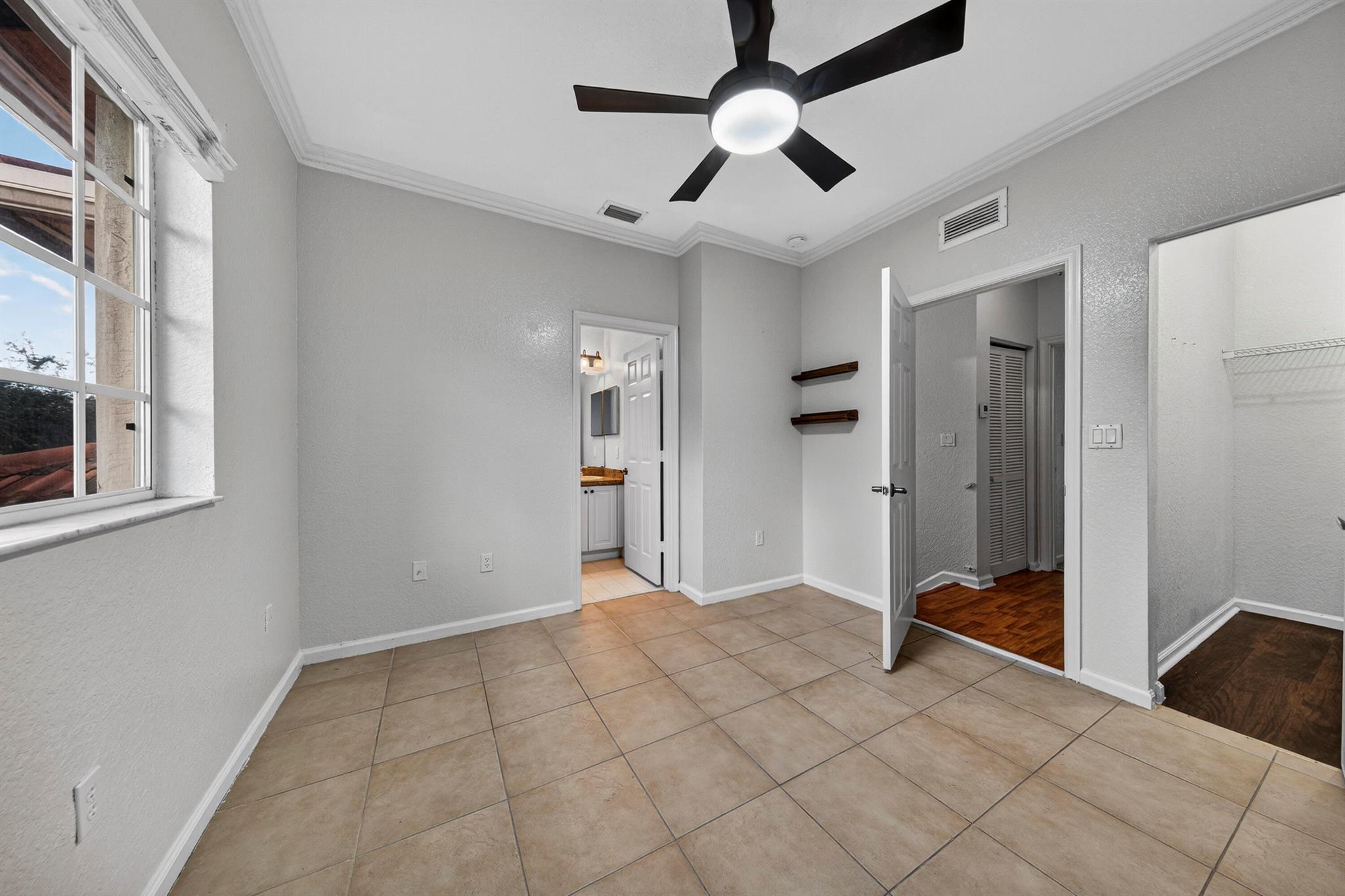 CATALINA PLACE - Residential