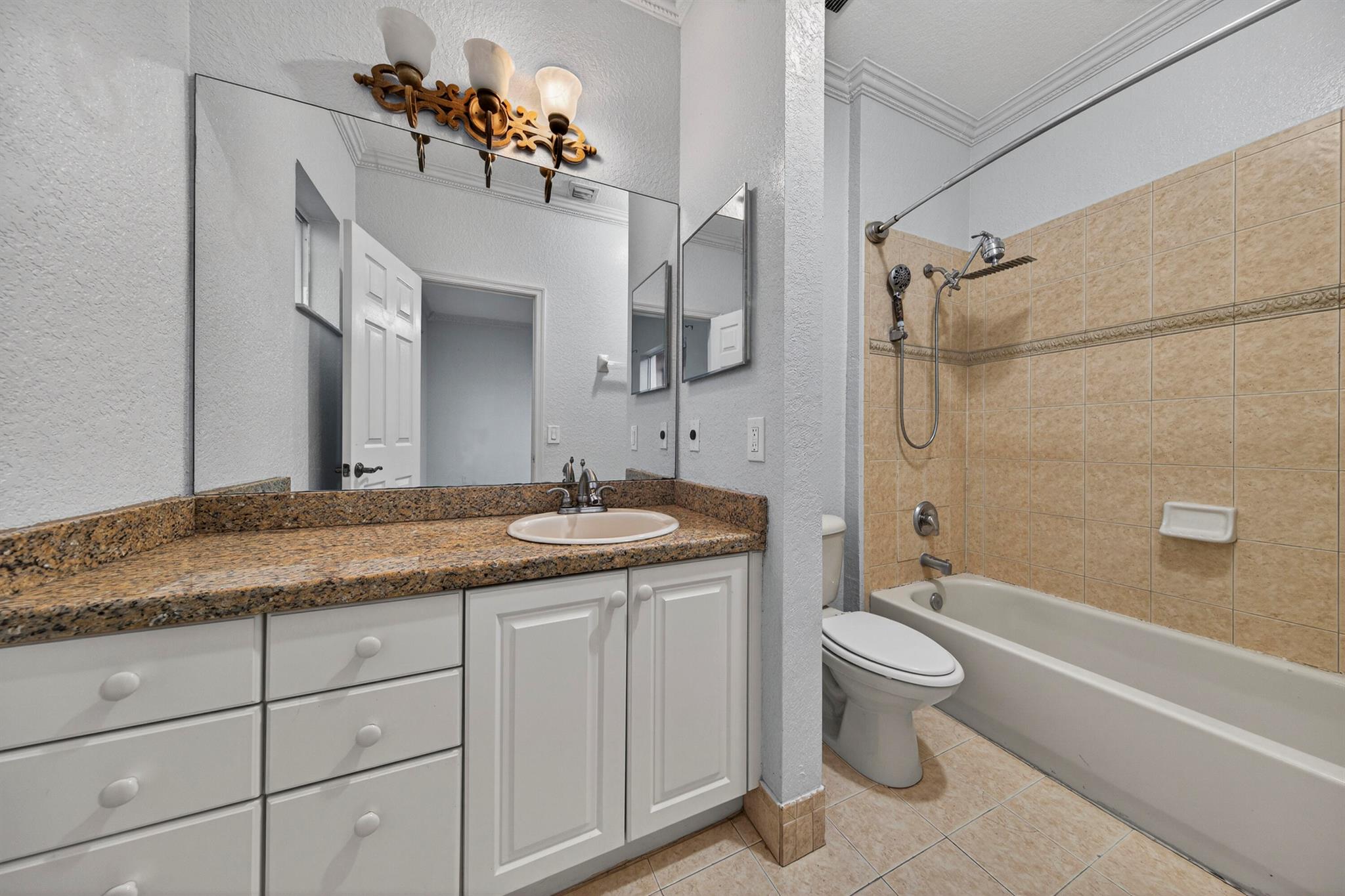 CATALINA PLACE - Residential