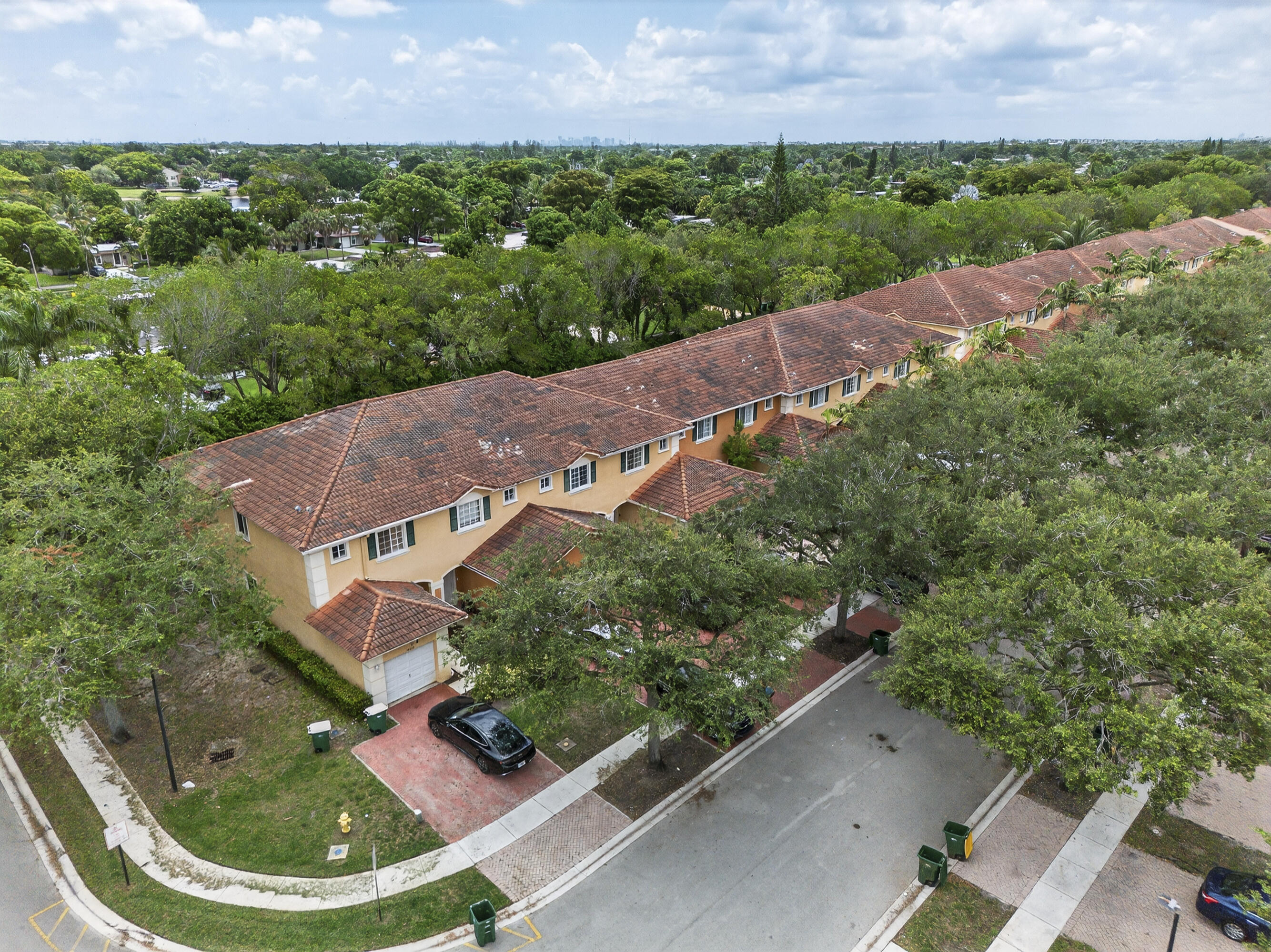 CATALINA PLACE - Residential