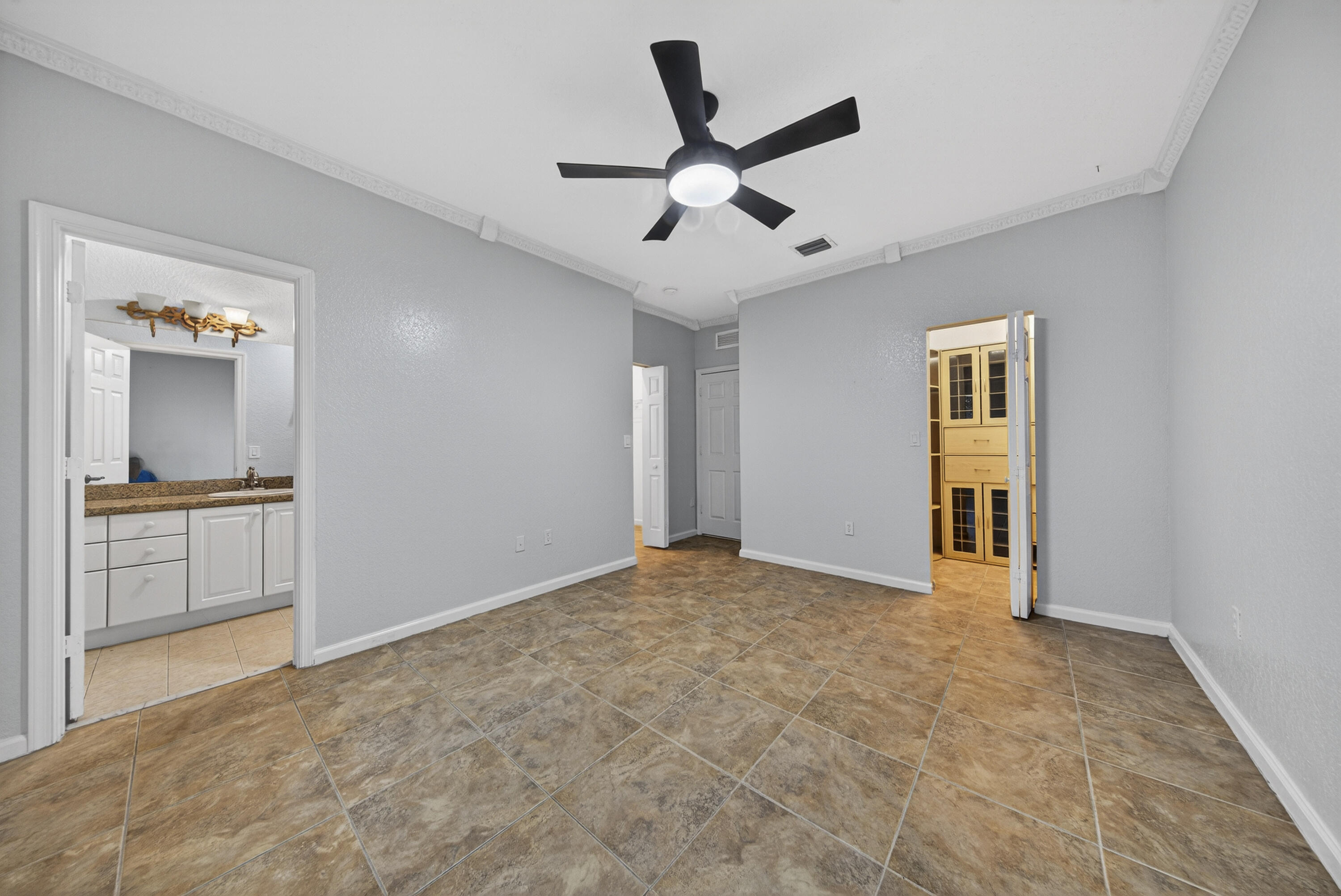 CATALINA PLACE - Residential