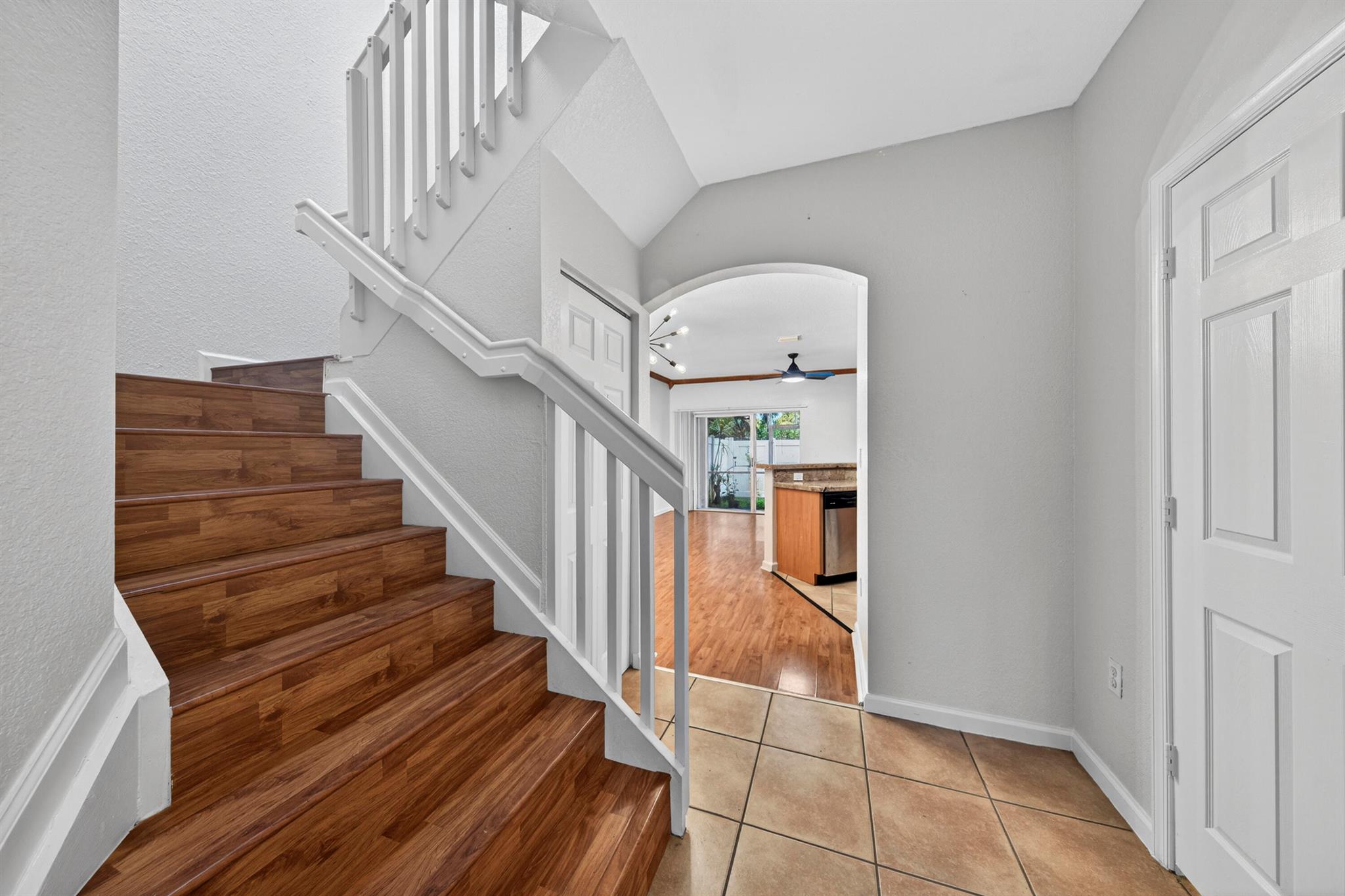 CATALINA PLACE - Residential