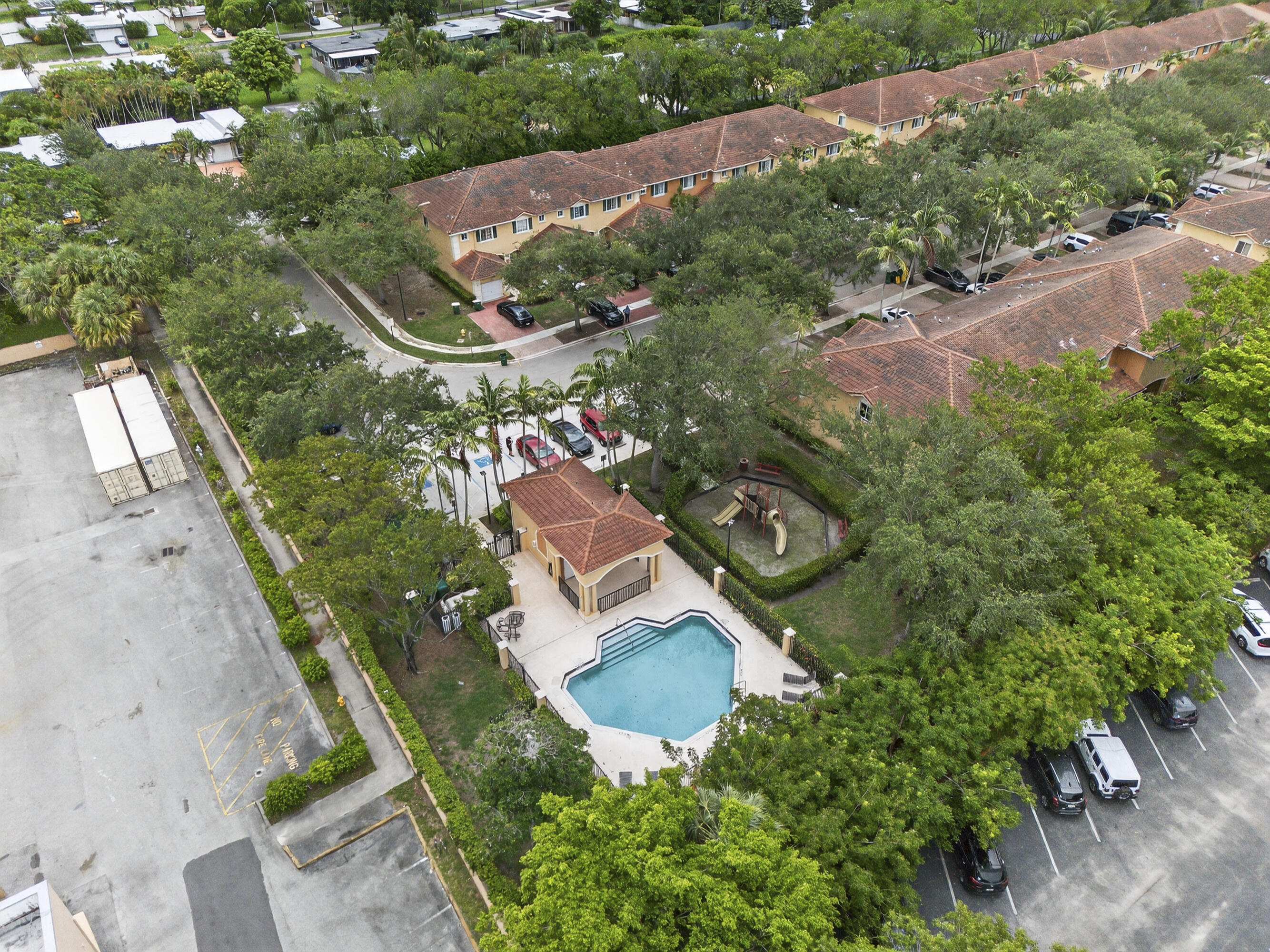 CATALINA PLACE - Residential