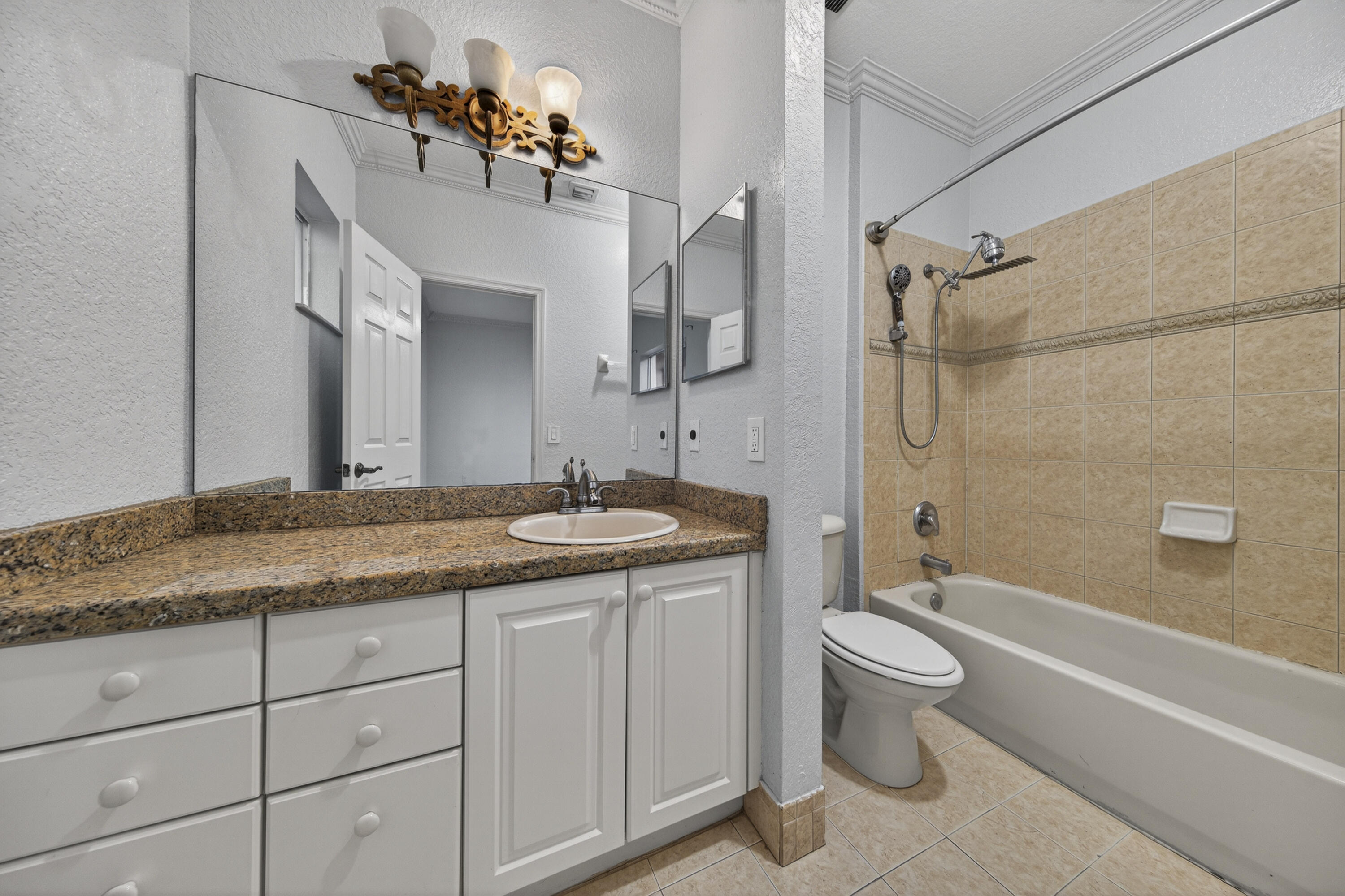 CATALINA PLACE - Residential