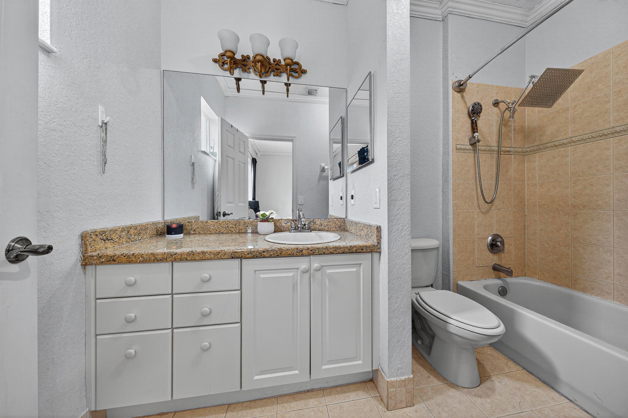 CATALINA PLACE - Residential