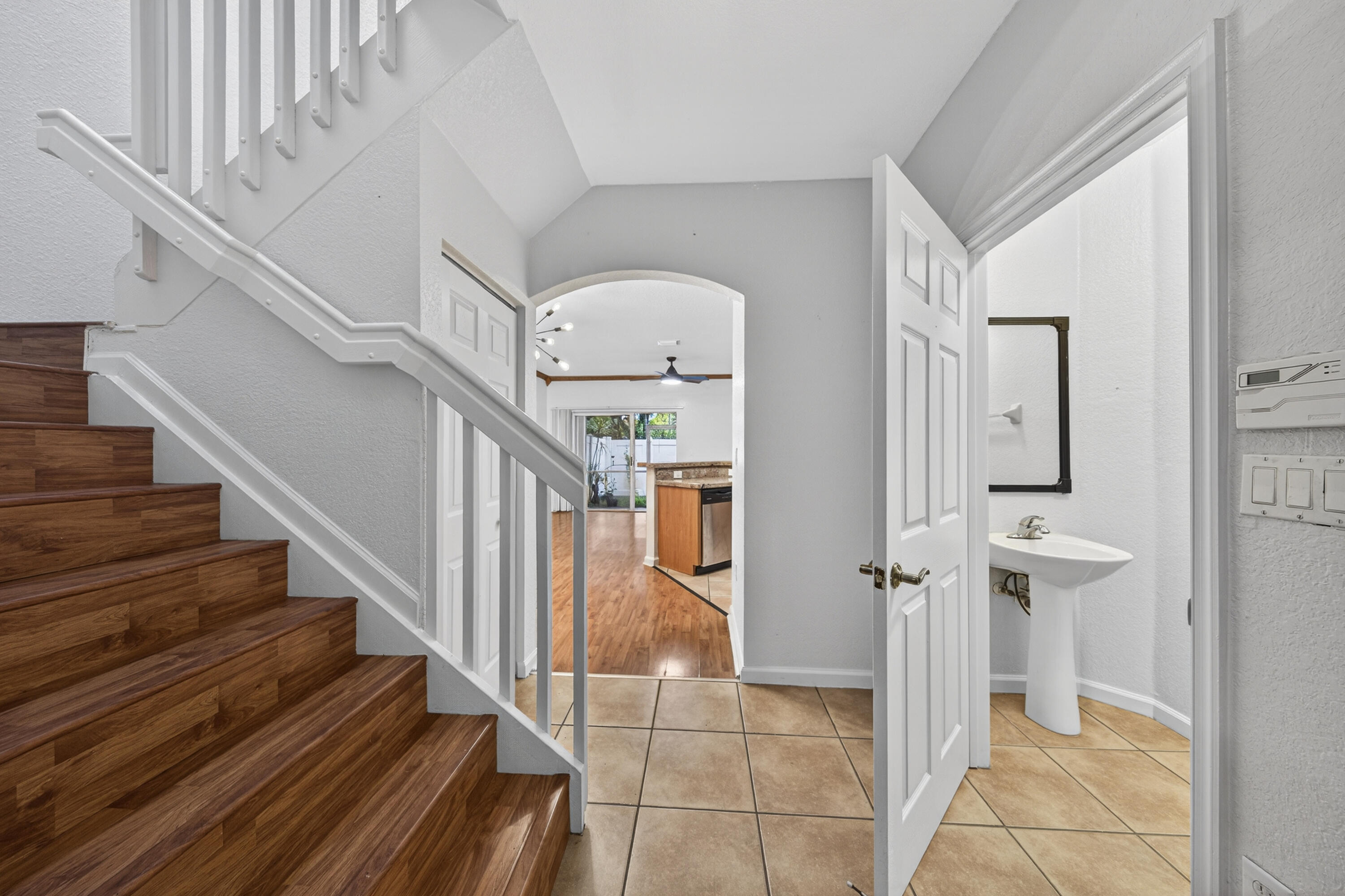 CATALINA PLACE - Residential