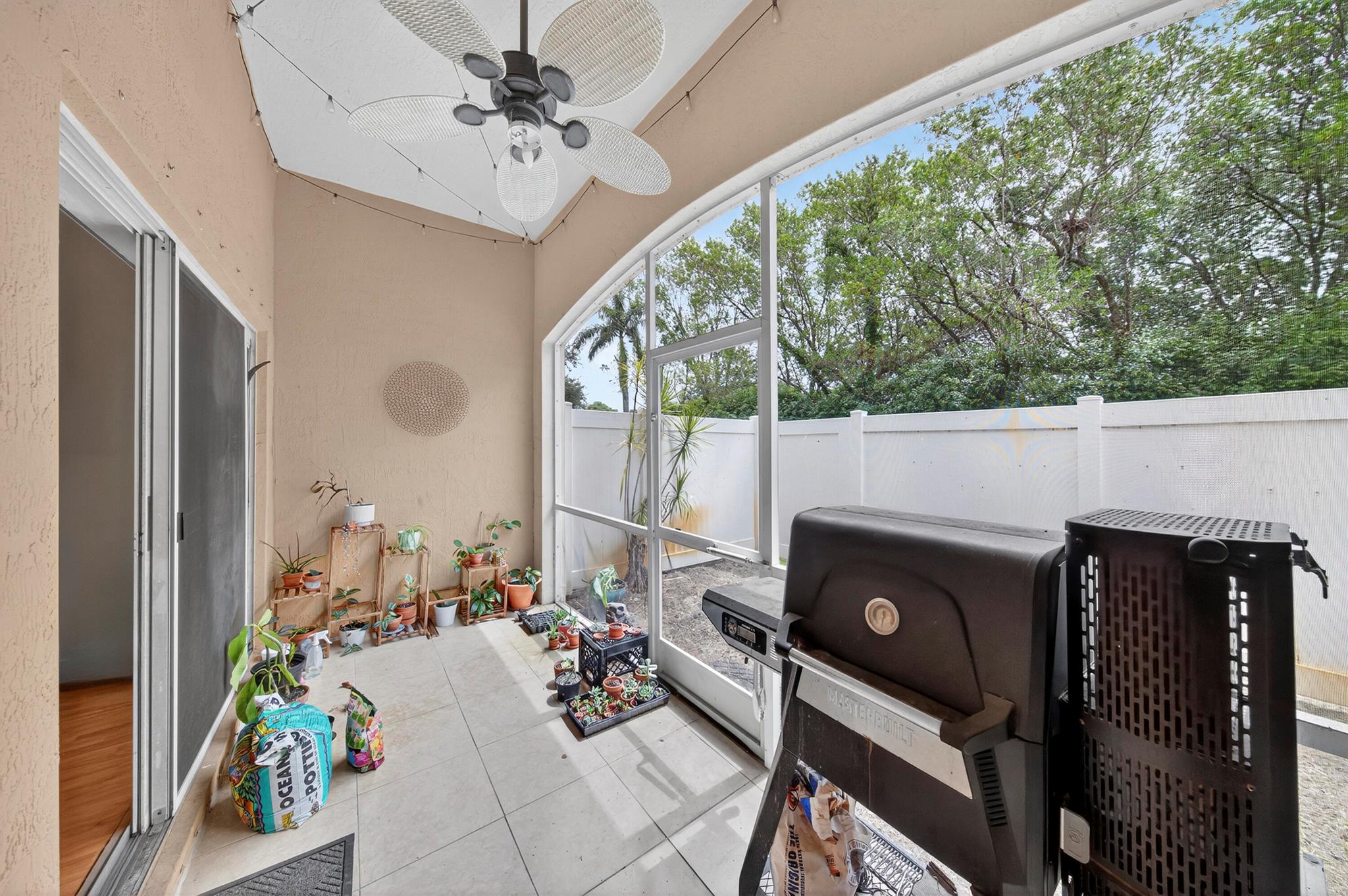 CATALINA PLACE - Residential