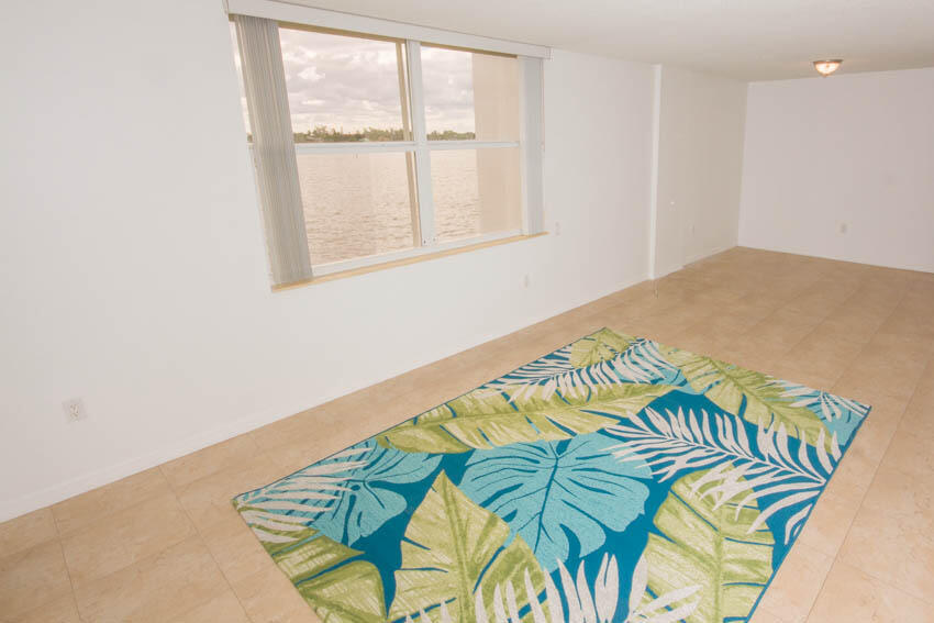 CROTON HARBOR CONDO - Residential Lease