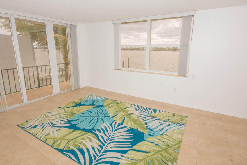 CROTON HARBOR CONDO - Residential Lease