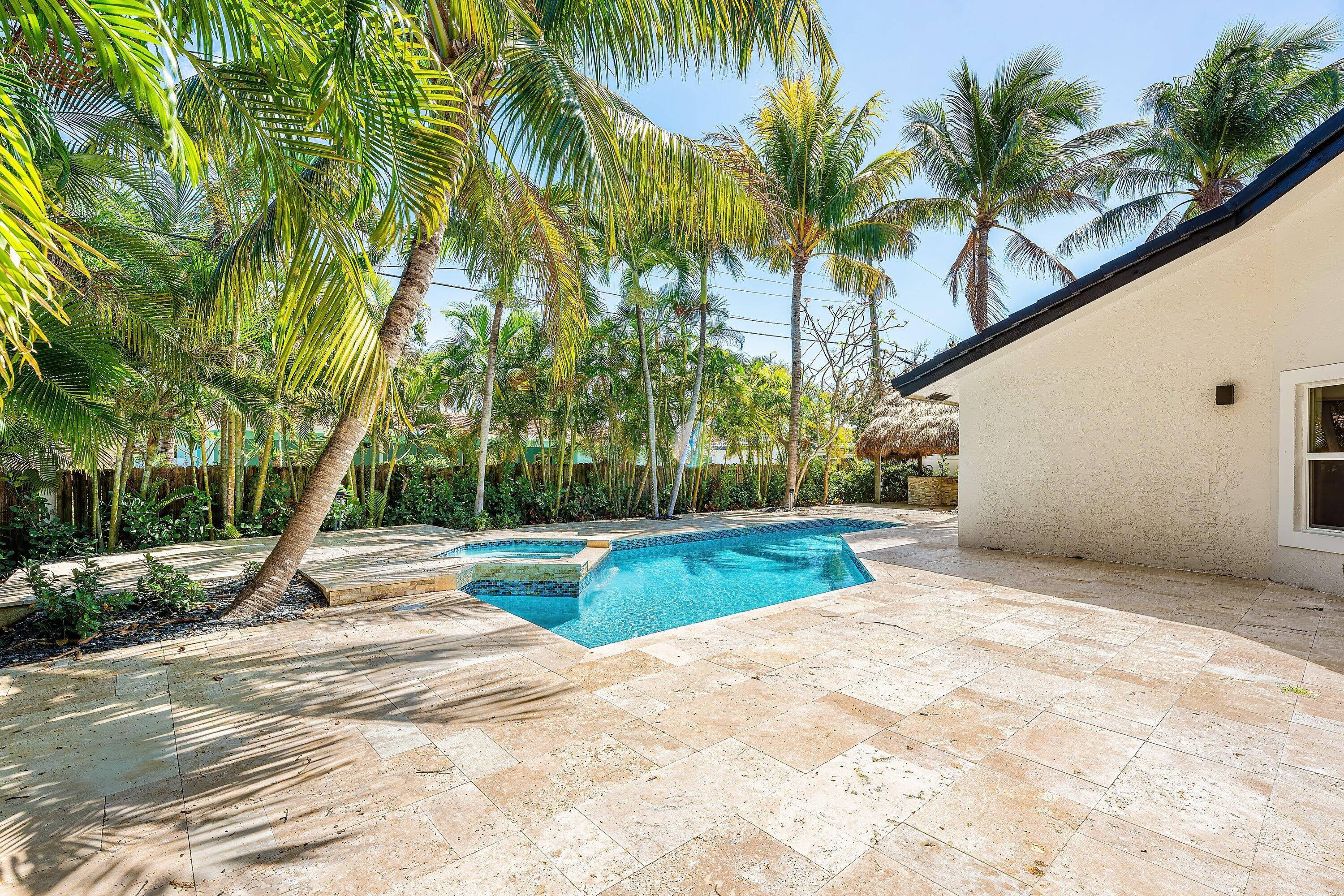 BOCA VILLAS - Residential