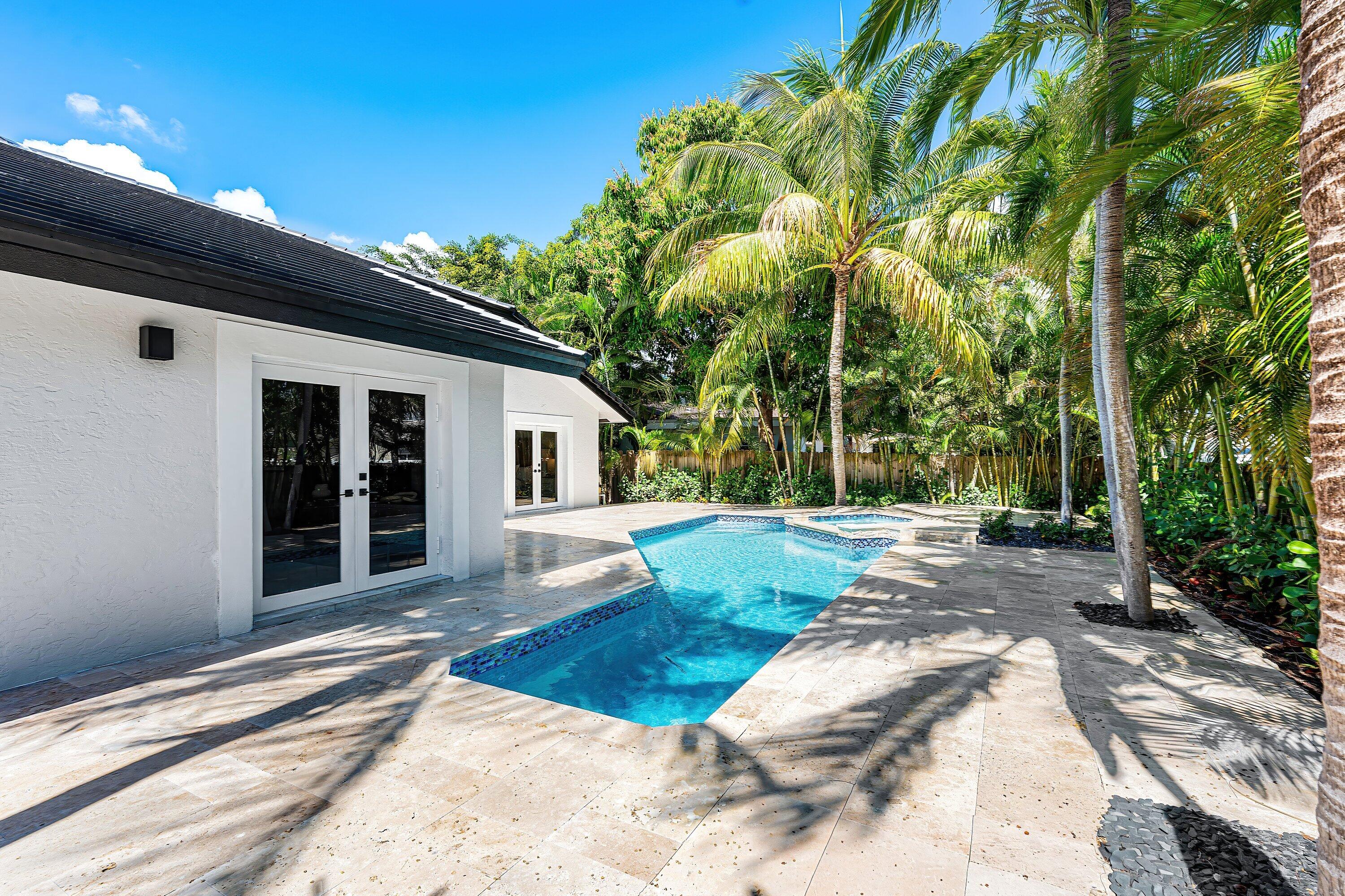 BOCA VILLAS - Residential