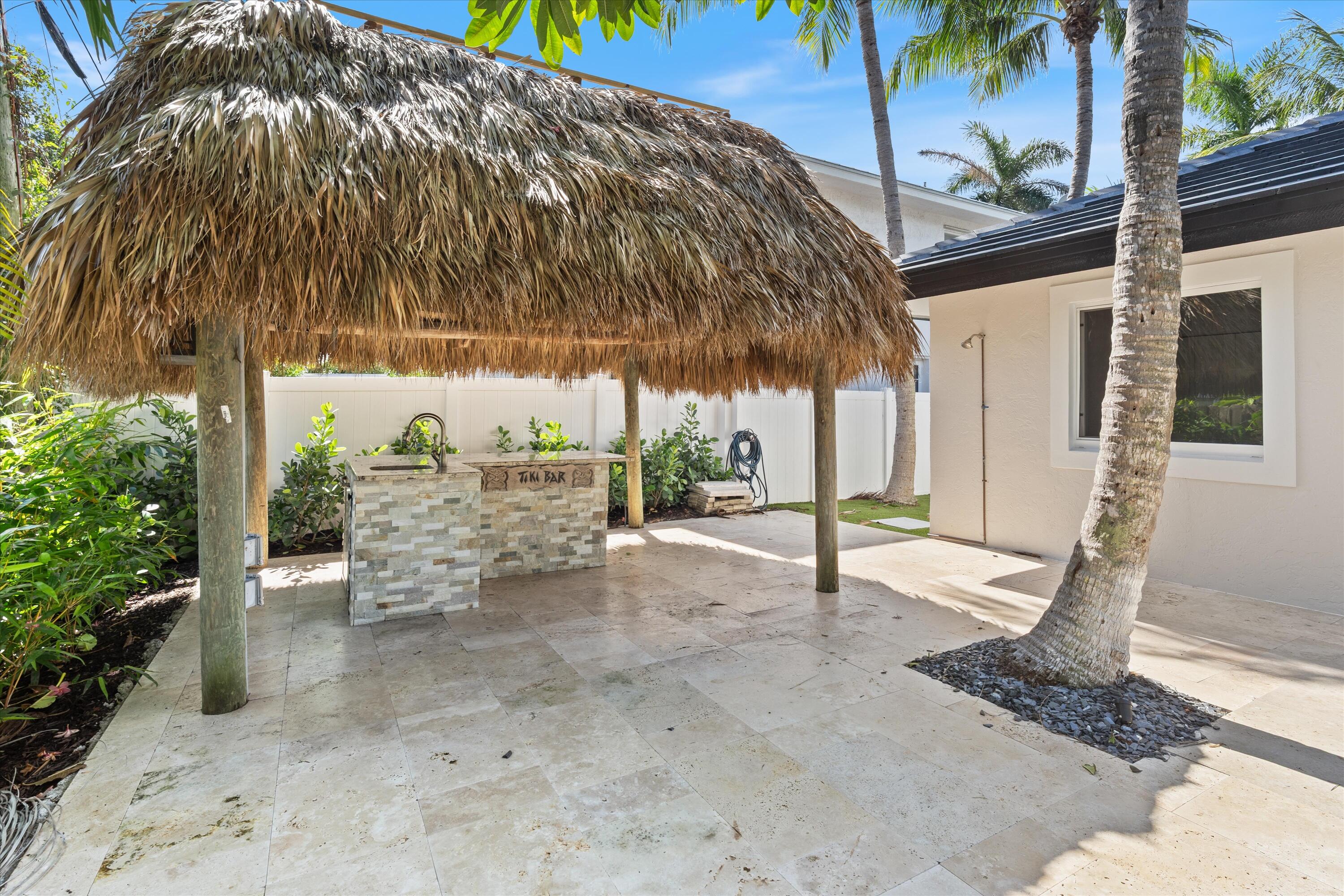 BOCA VILLAS - Residential