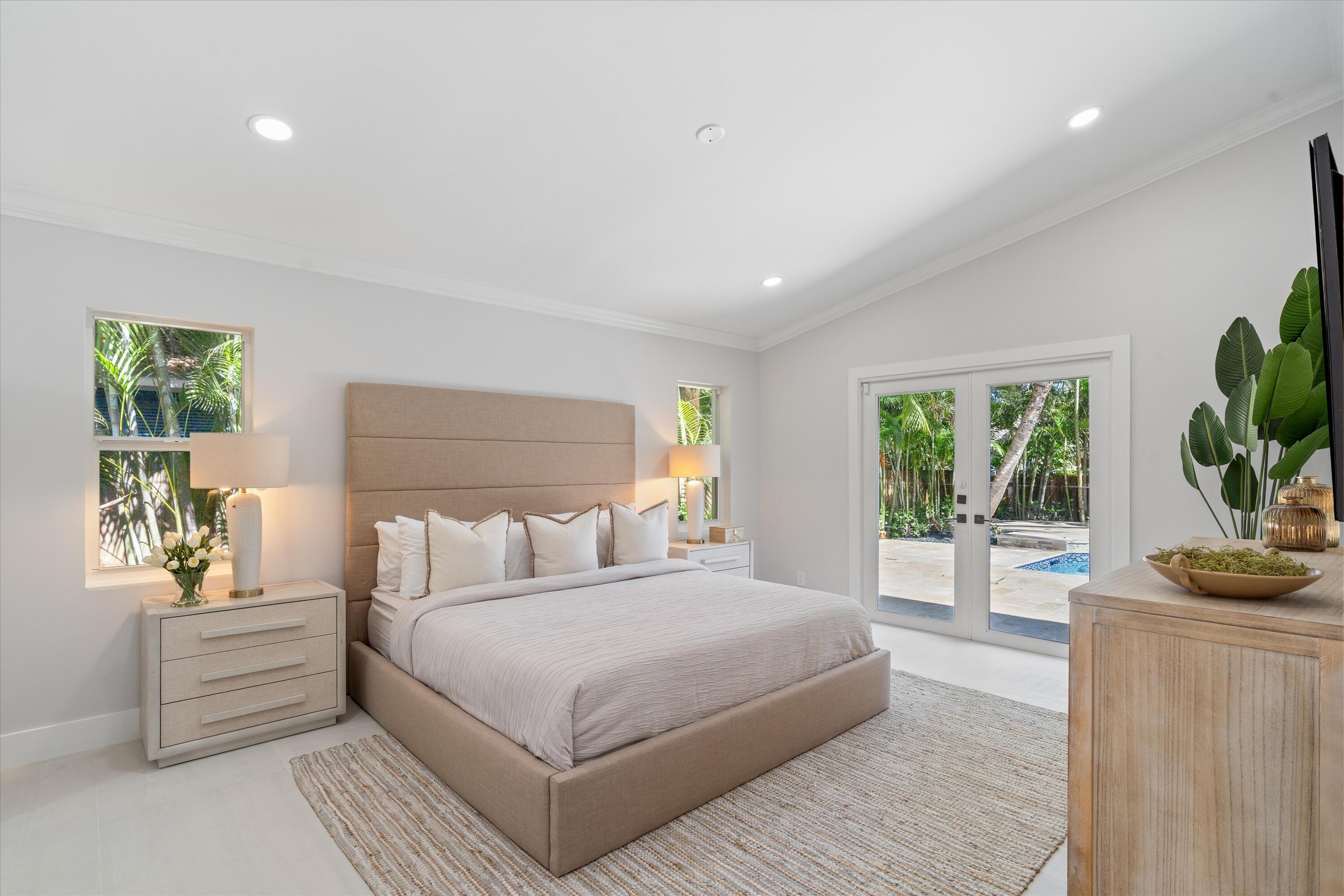 BOCA VILLAS - Residential