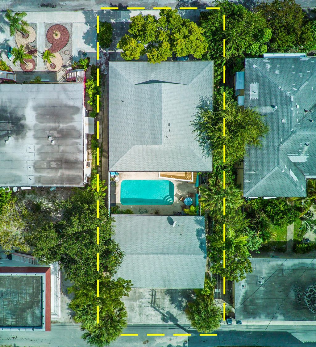 Photo of 111 N Lakeside Drive #1, Lake Worth Beach, FL 33460 (MLS # R11132158)