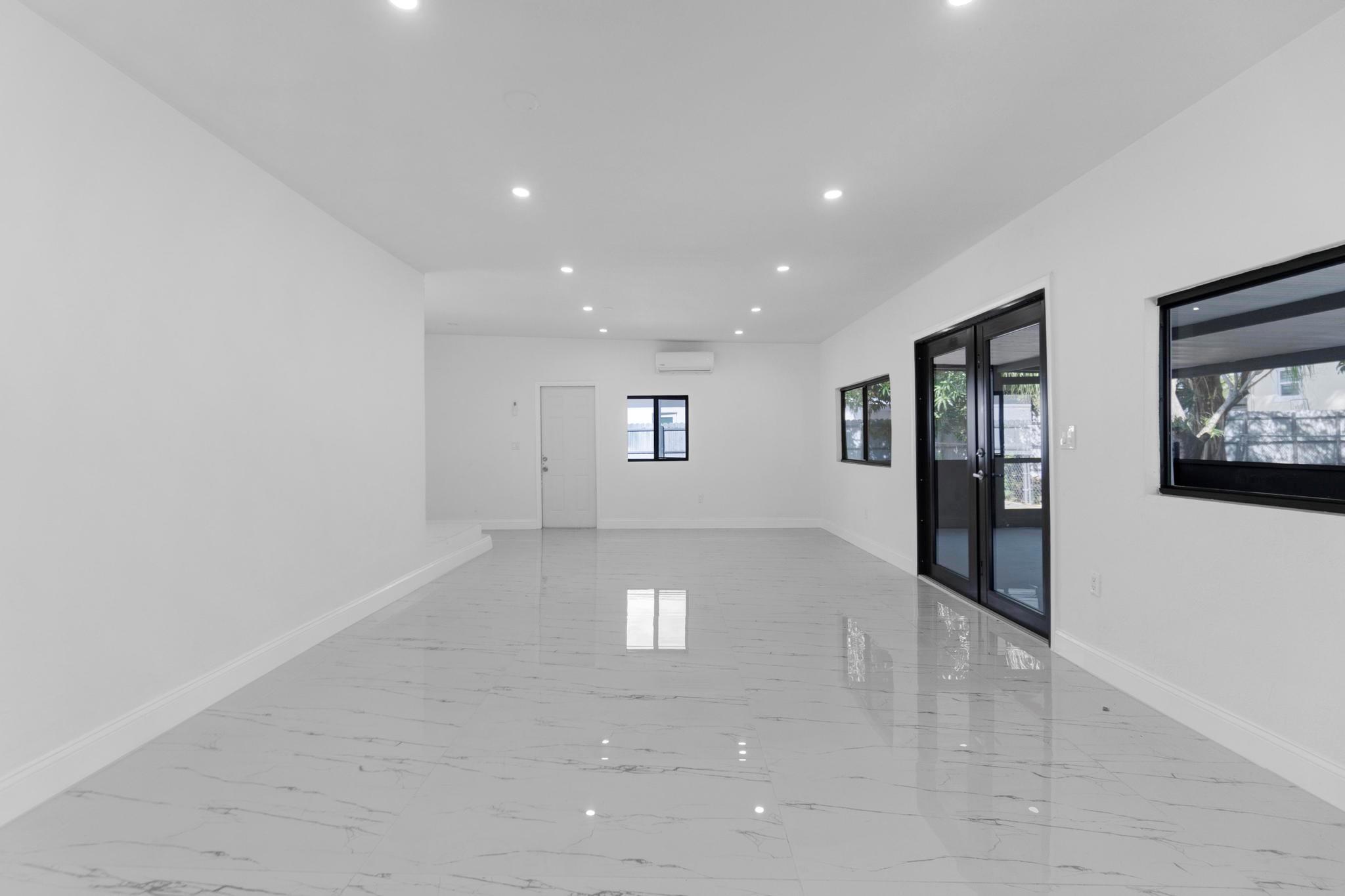 Venetian Gardens Rev - Residential