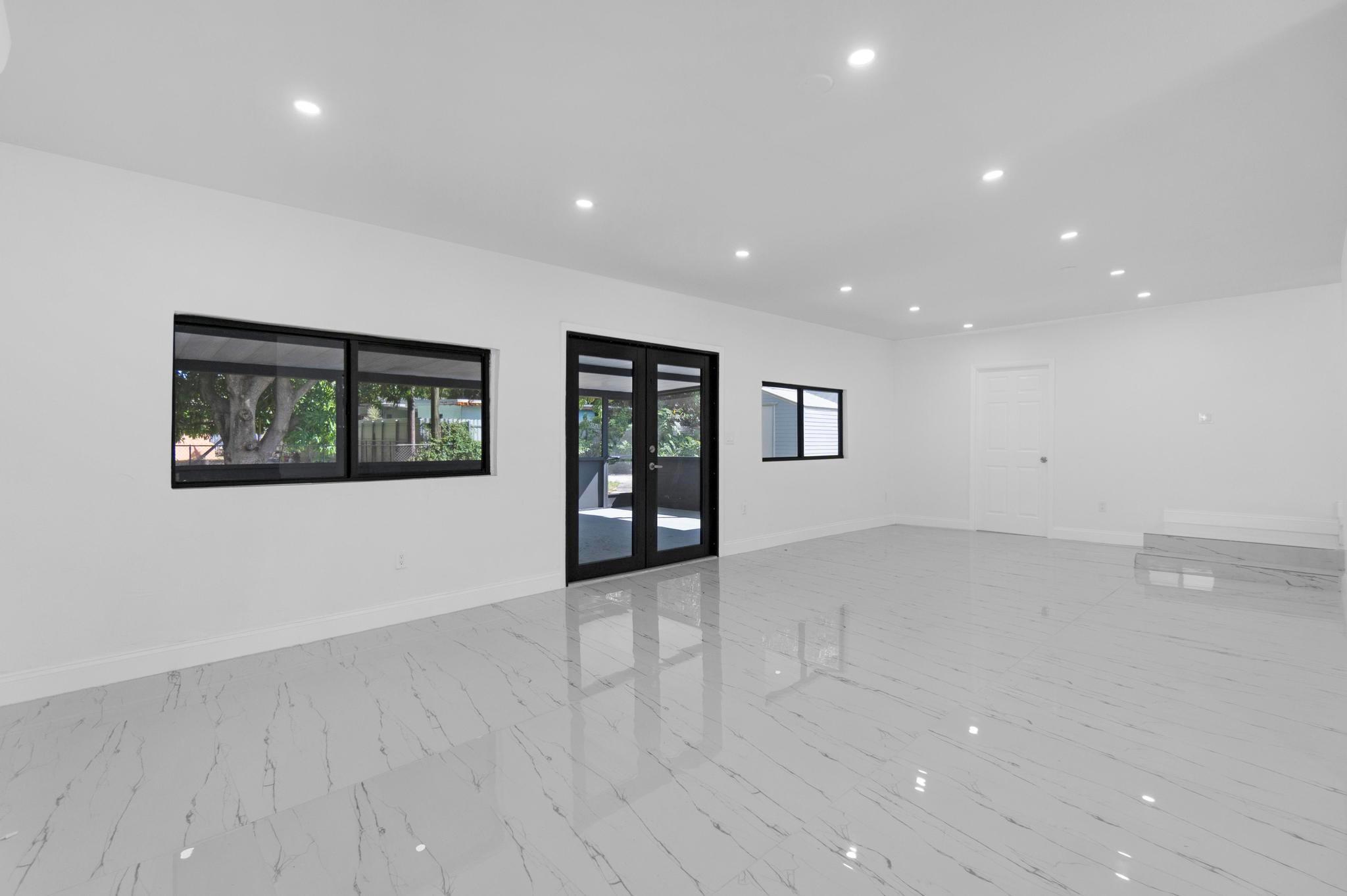 Venetian Gardens Rev - Residential