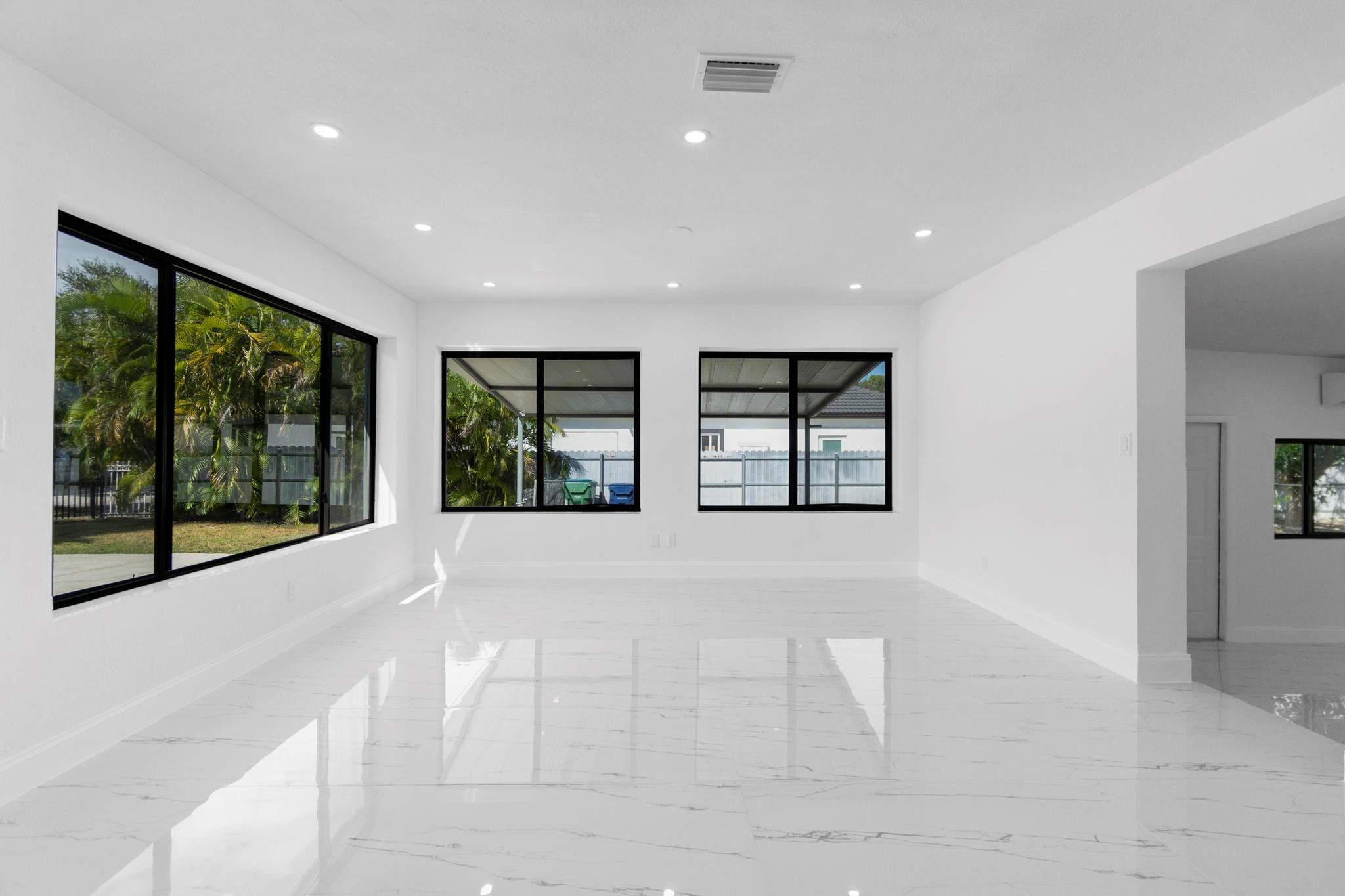 Venetian Gardens Rev - Residential