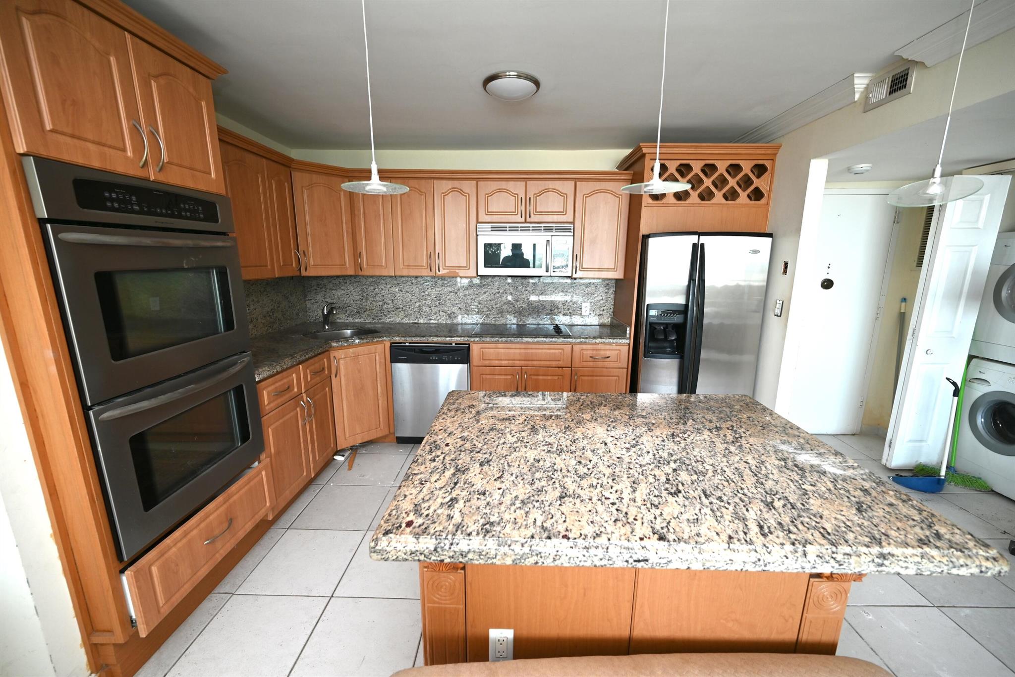 7135 Collins Avenue 1603