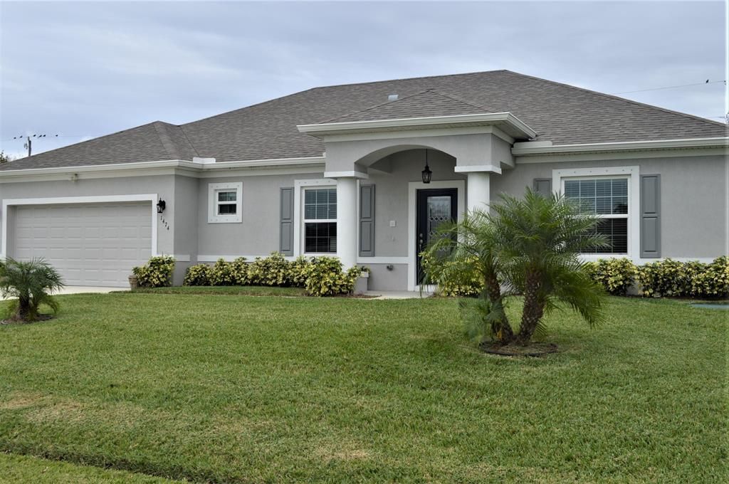 Photo of 1474 SE Merion Court, Port Saint Lucie, FL 34952 (MLS # R10764108)