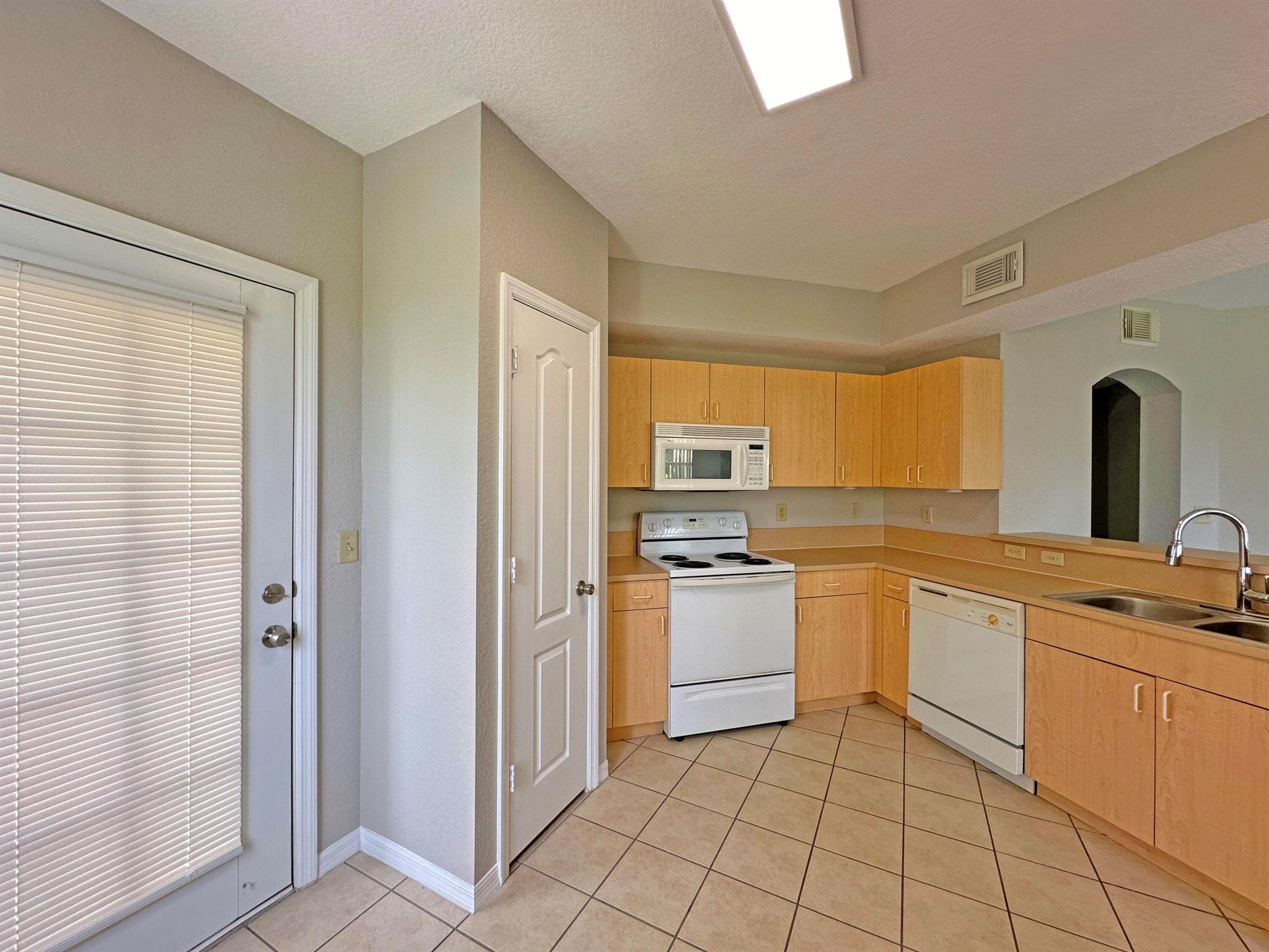 THE BELMONT II AT ST LUCI - Residential Lease