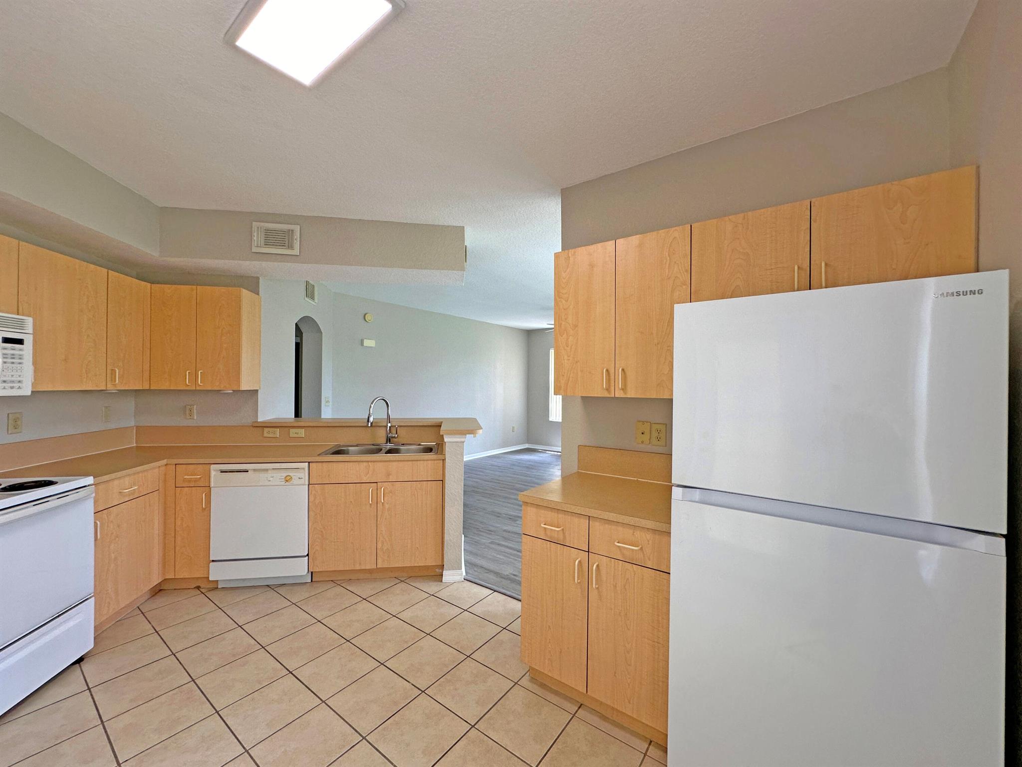 THE BELMONT II AT ST LUCI - Residential Lease