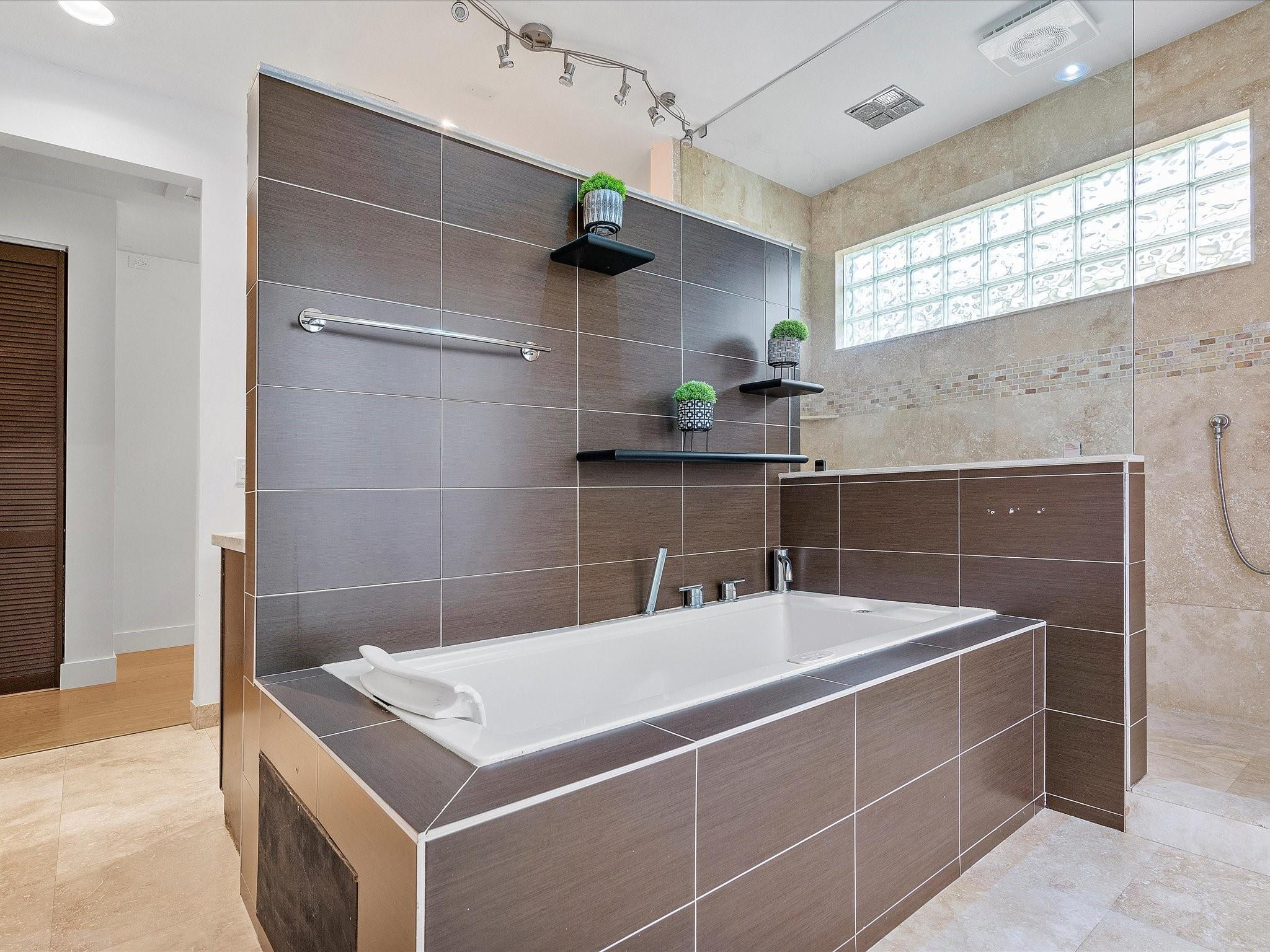 Lake Ridge - Residential