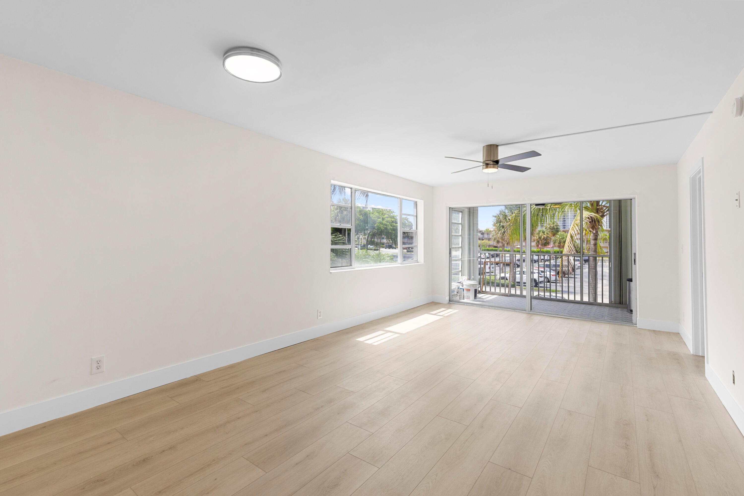 3201 NE 8th Street 206