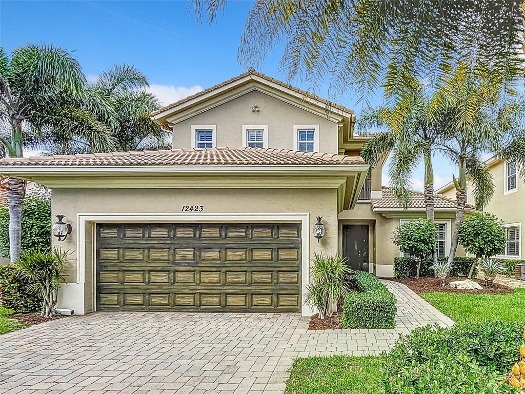 Photo of 12423 Aviles Cir, Palm Beach Gardens, FL 33418 (MLS # F10430518)