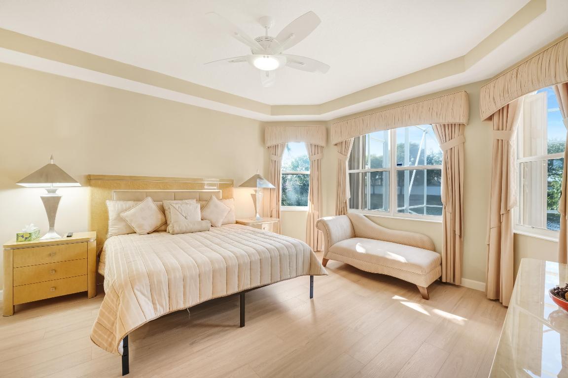 BELLAGGIO, TOWNE PARK - Residential