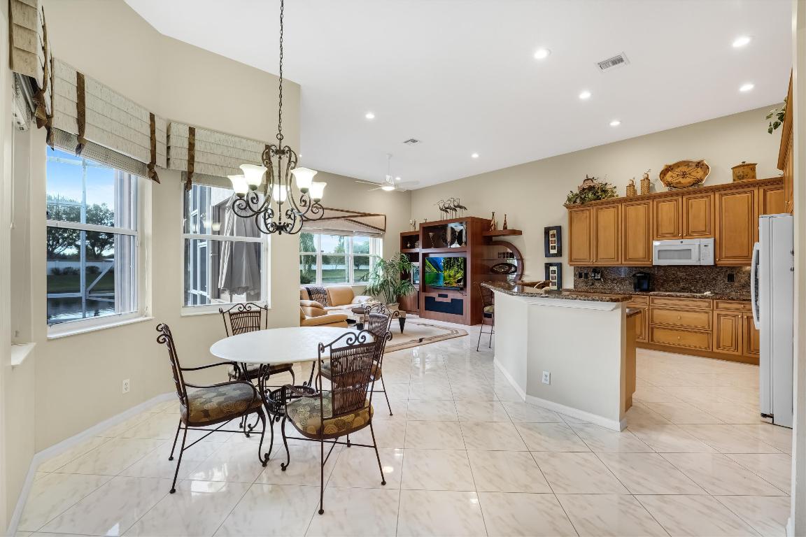 BELLAGGIO, TOWNE PARK - Residential