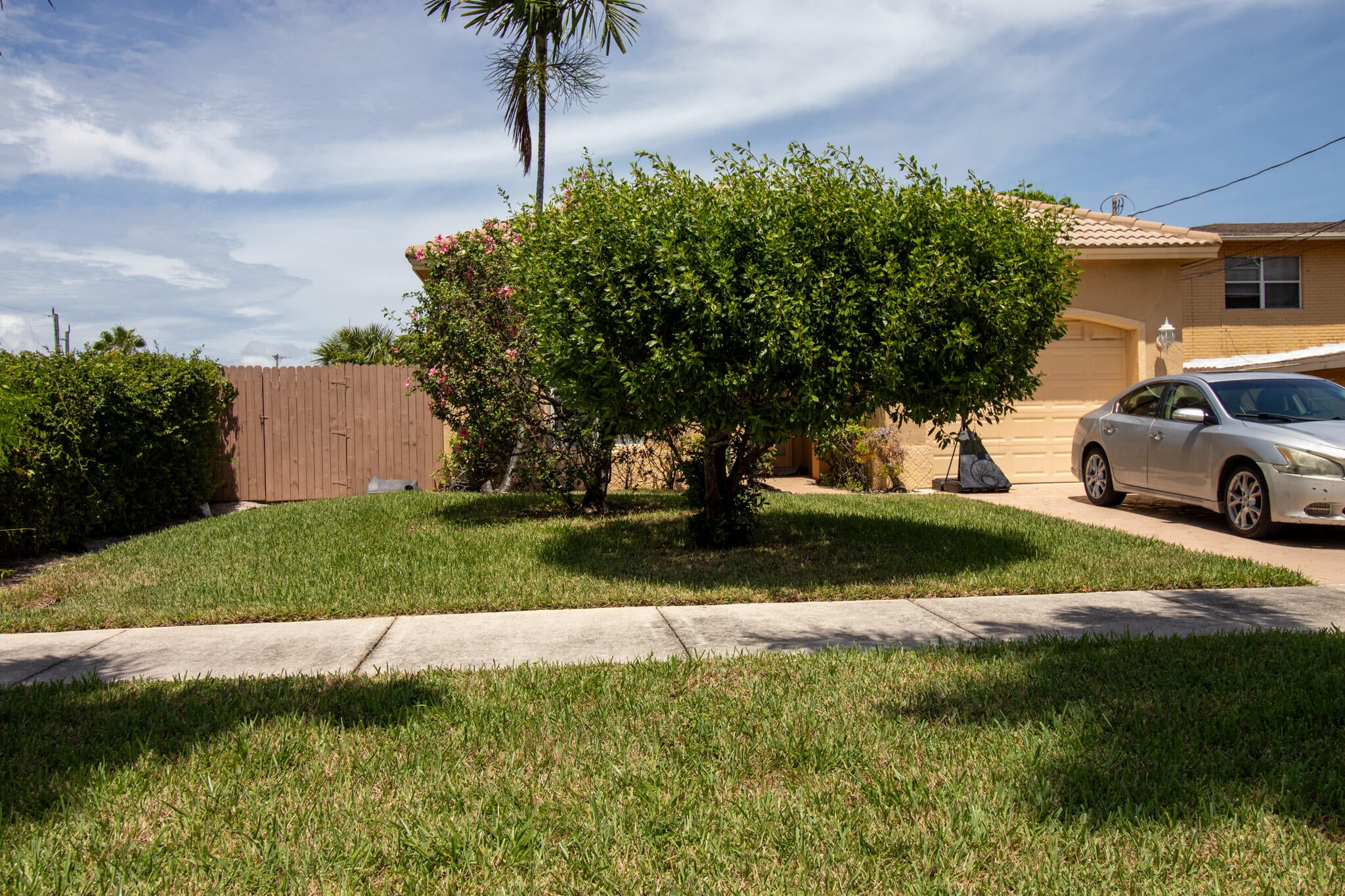237 SW 8TH Street