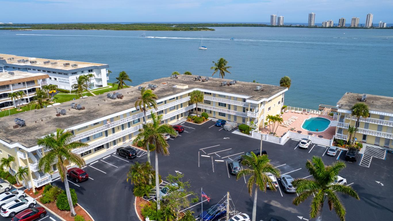 LAKE COLONY APTS ONE INC - Residential