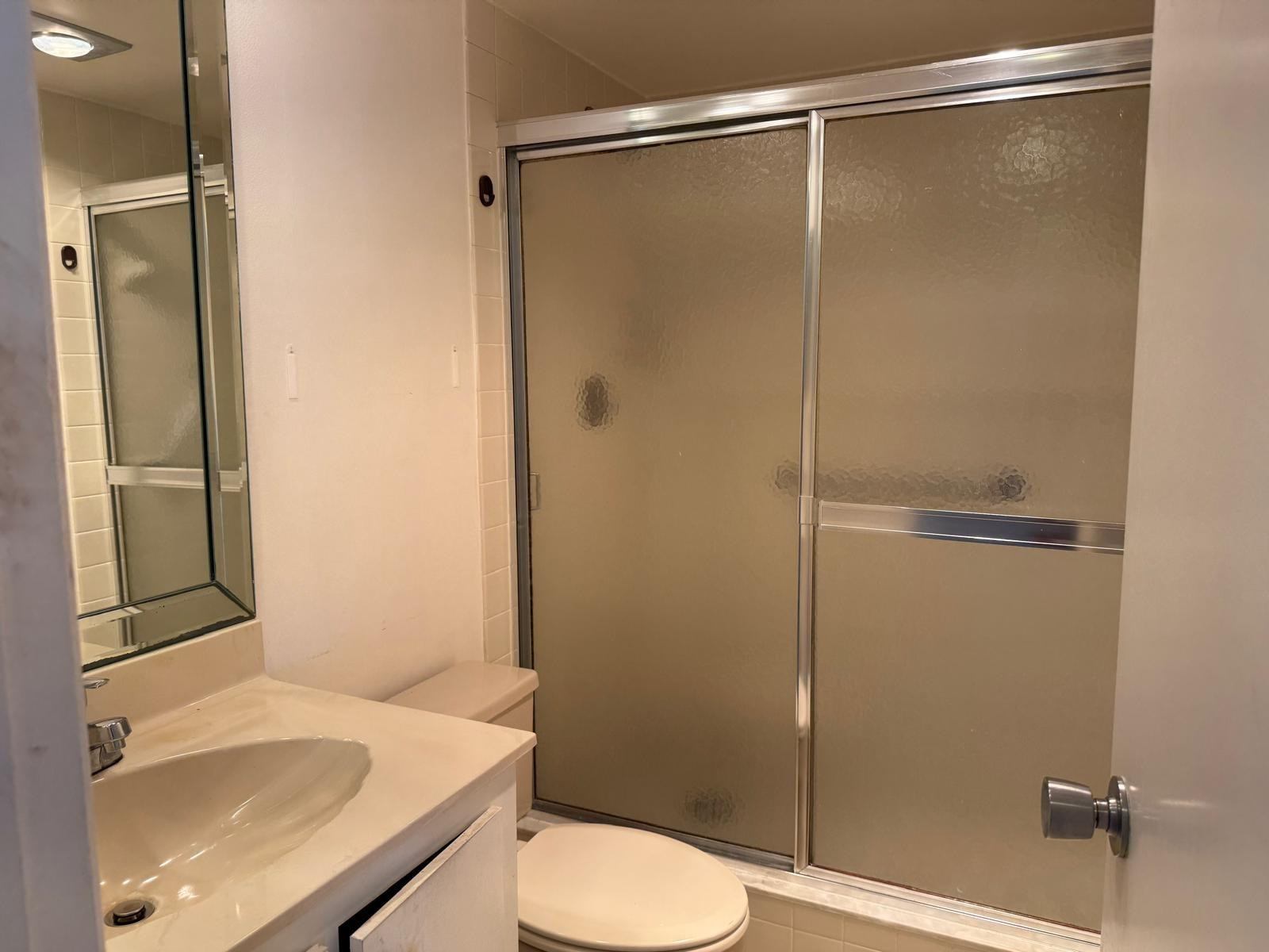 NO 112 PALM-AIRE COUNTRY CLUB - Residential Lease