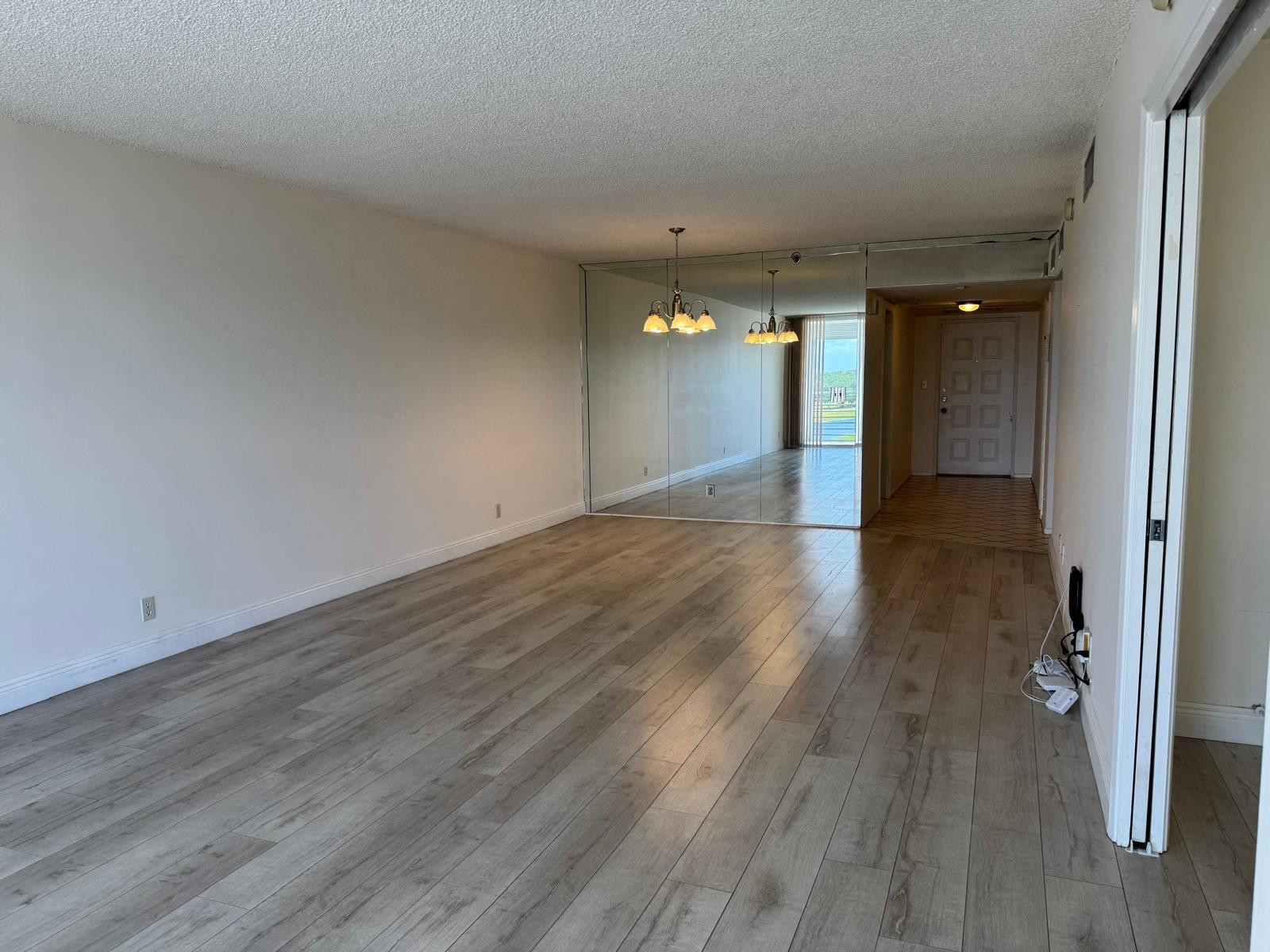NO 112 PALM-AIRE COUNTRY CLUB - Residential Lease