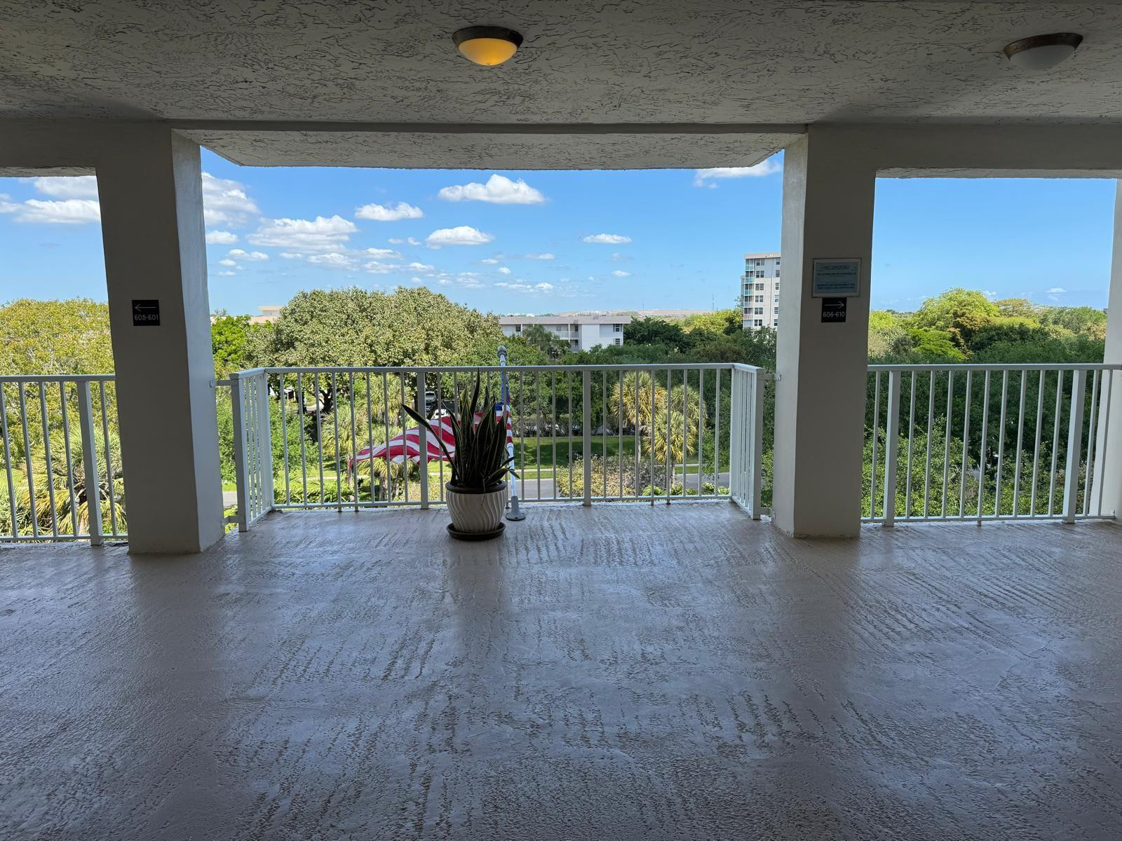 NO 112 PALM-AIRE COUNTRY CLUB - Residential Lease
