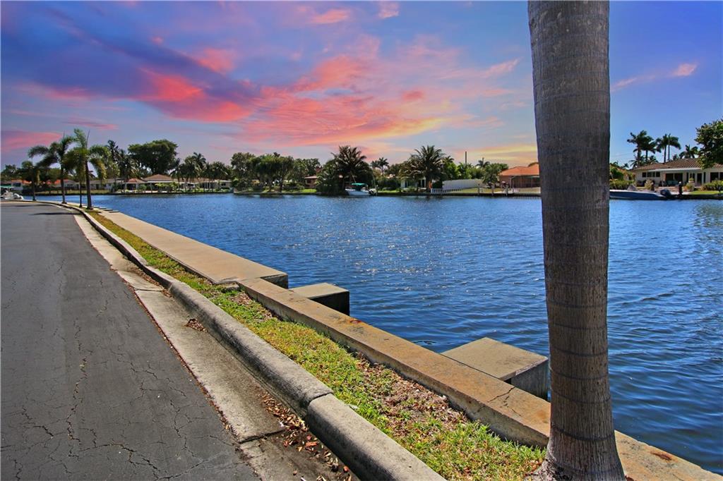 Cypress Club - Residential