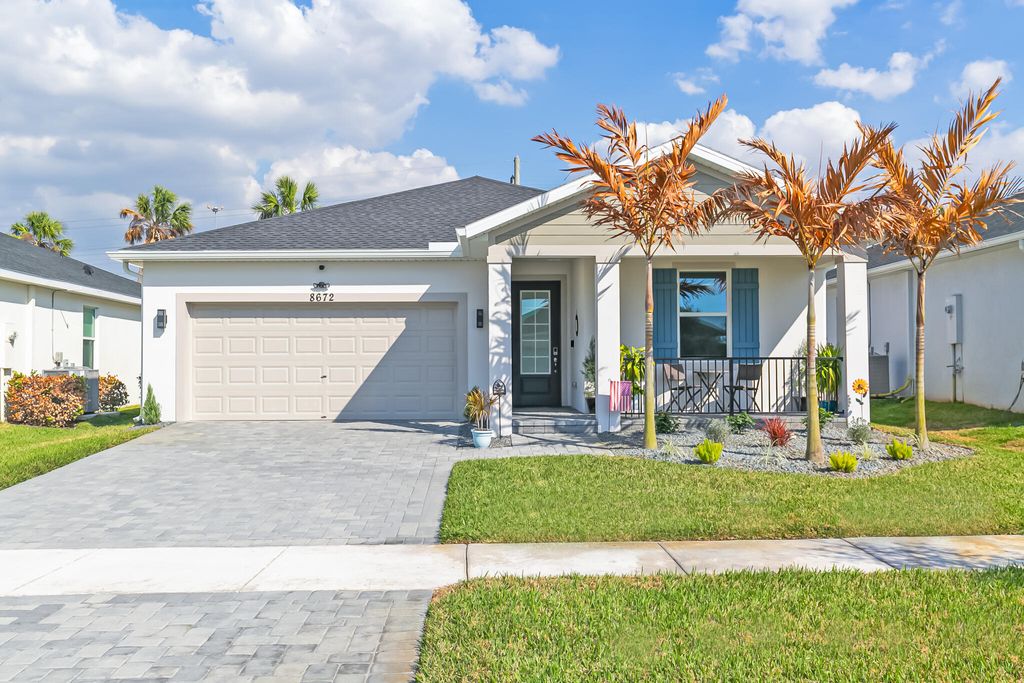 Photo of 8672 Dahlia Circle, Port Saint Lucie, FL 34986 (MLS # R11165569)