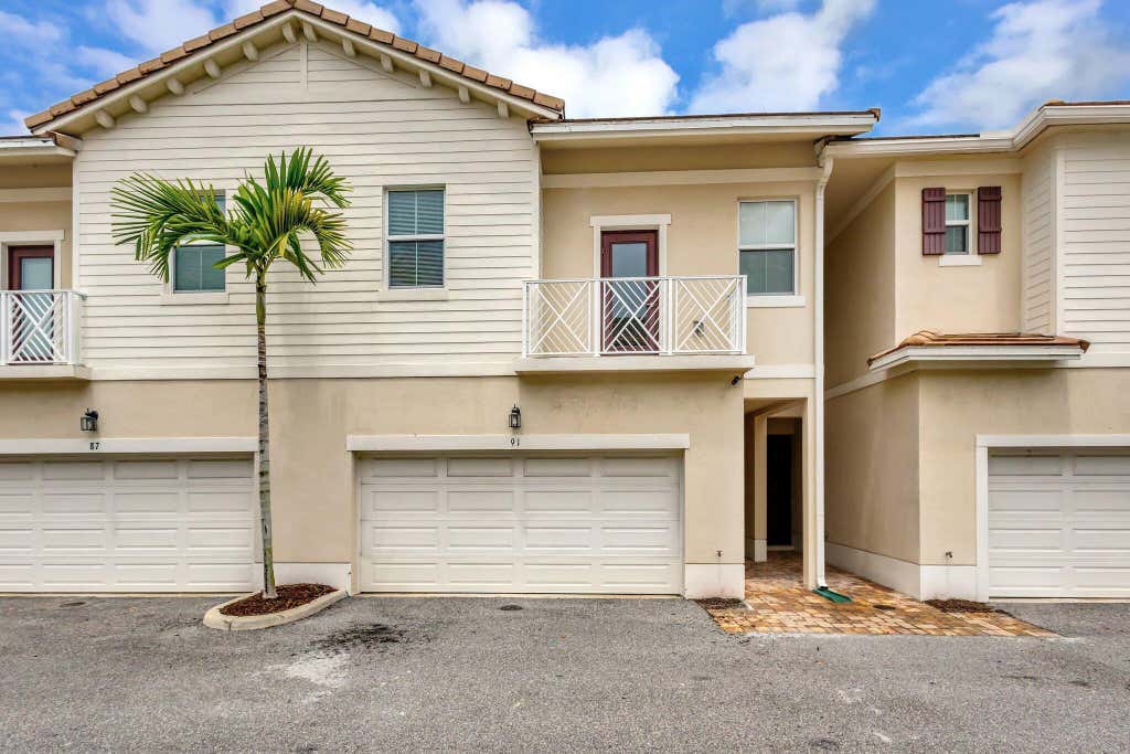 Photo of 91 PALM Lane, Royal Palm Beach, FL 33411 (MLS # B26059289)