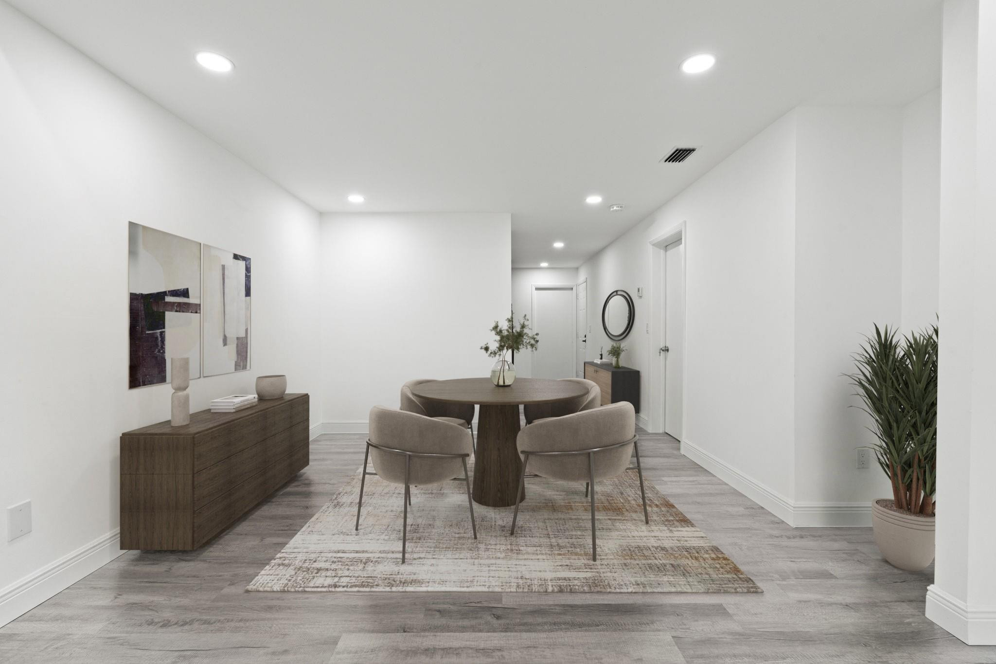 VALENCIA TOWNHOMES - Residential