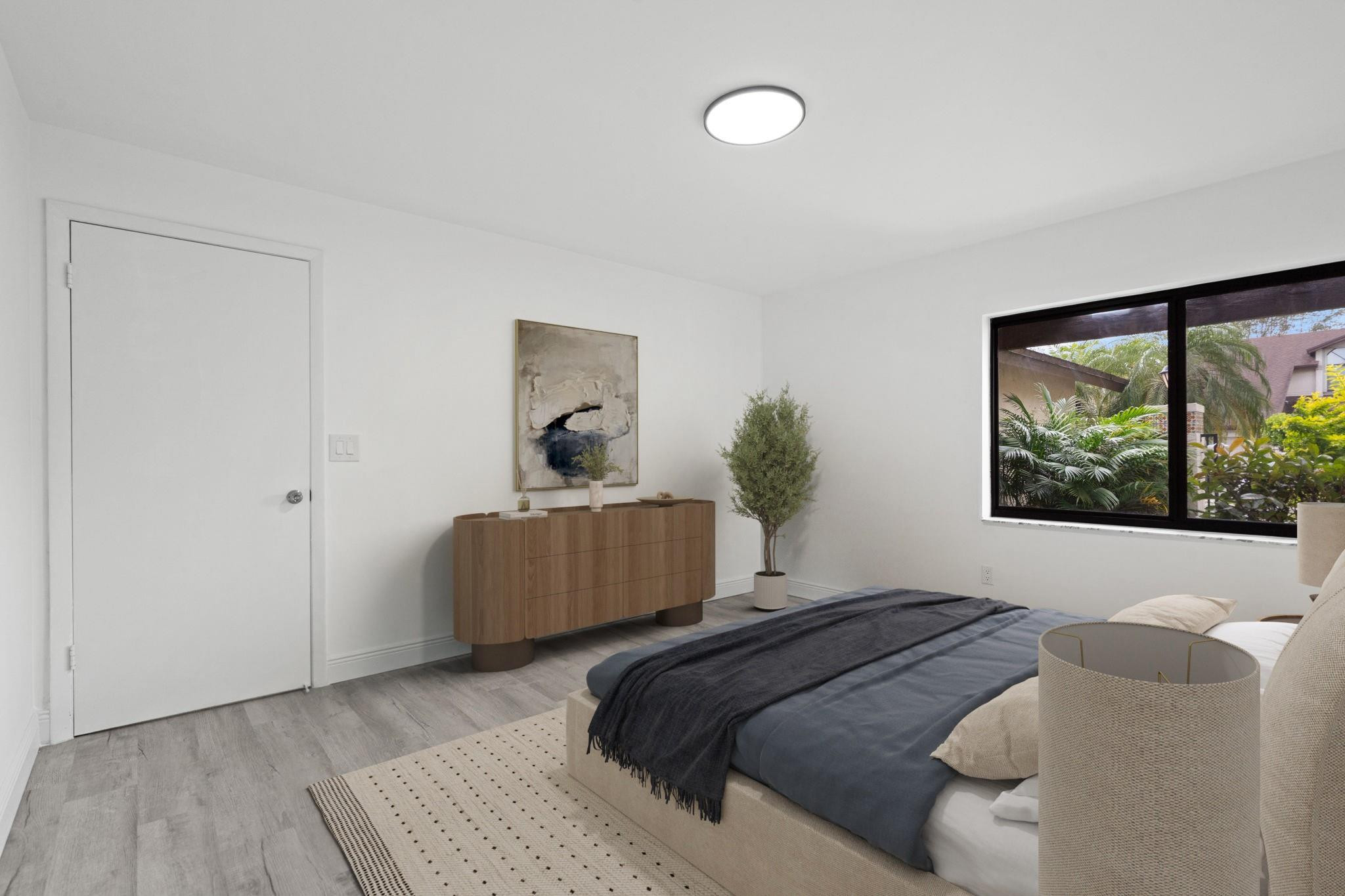 VALENCIA TOWNHOMES - Residential