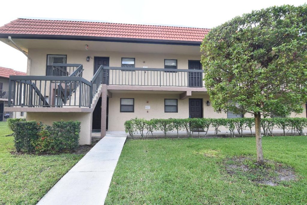 Photo of 21895 Lake Forest Circle #102, Boca Raton, FL 33433 (MLS # R10976763)