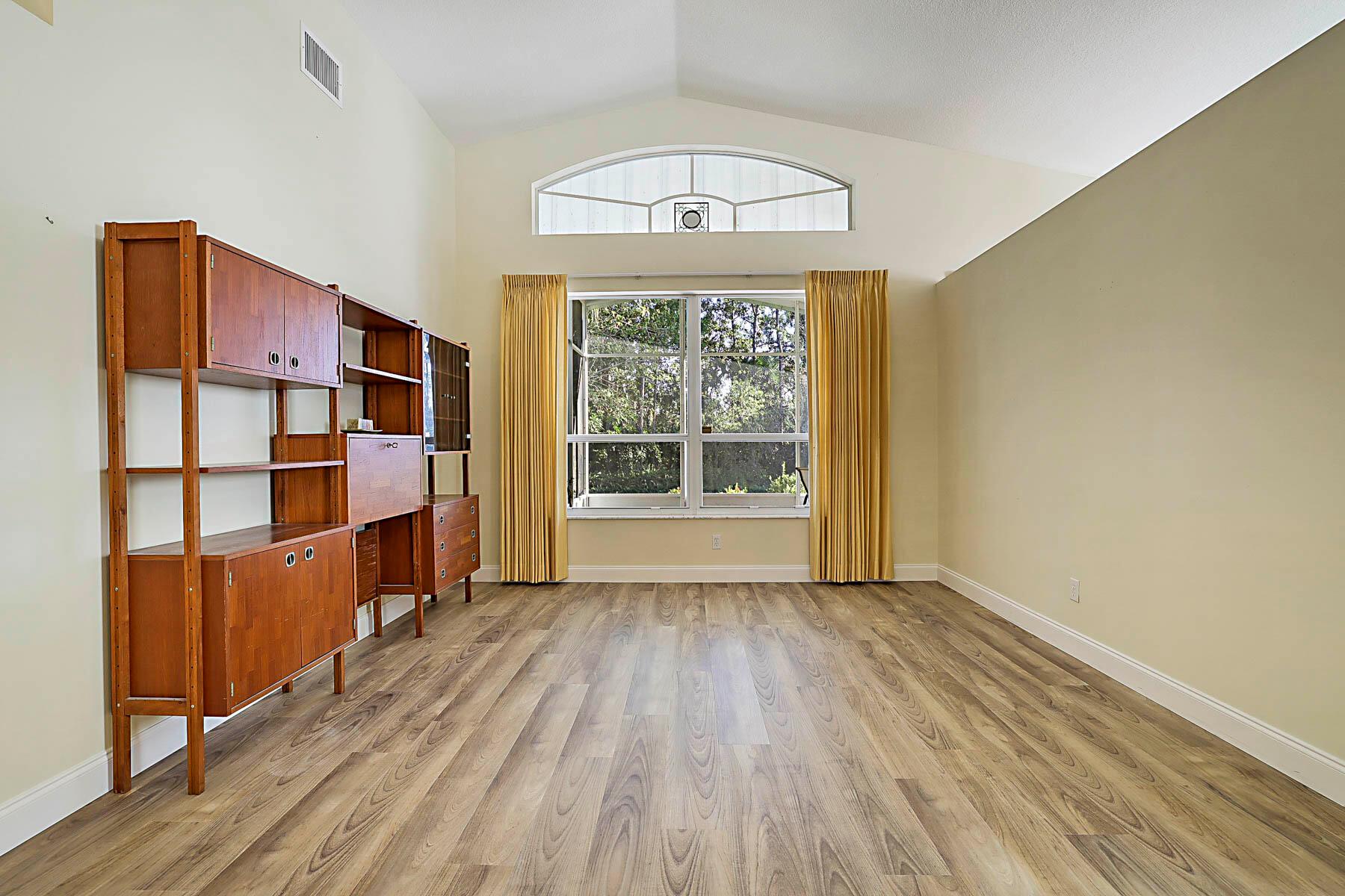 SUMMERFIELD - Residential