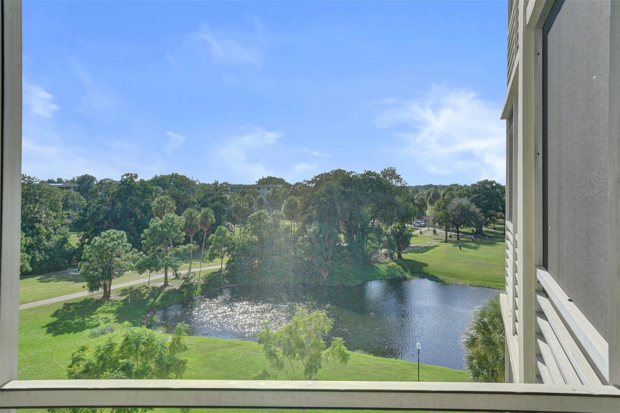 PALM AIRE COUNTRY CLUB - Residential