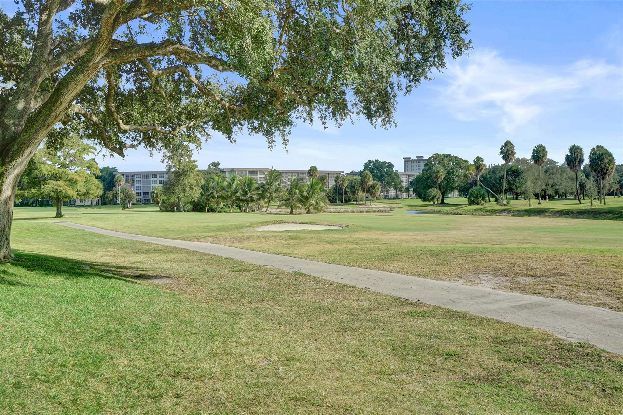 PALM AIRE COUNTRY CLUB - Residential