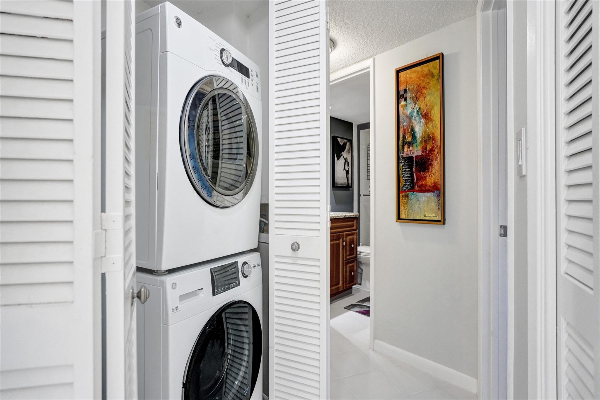 PALM AIRE COUNTRY CLUB - Residential