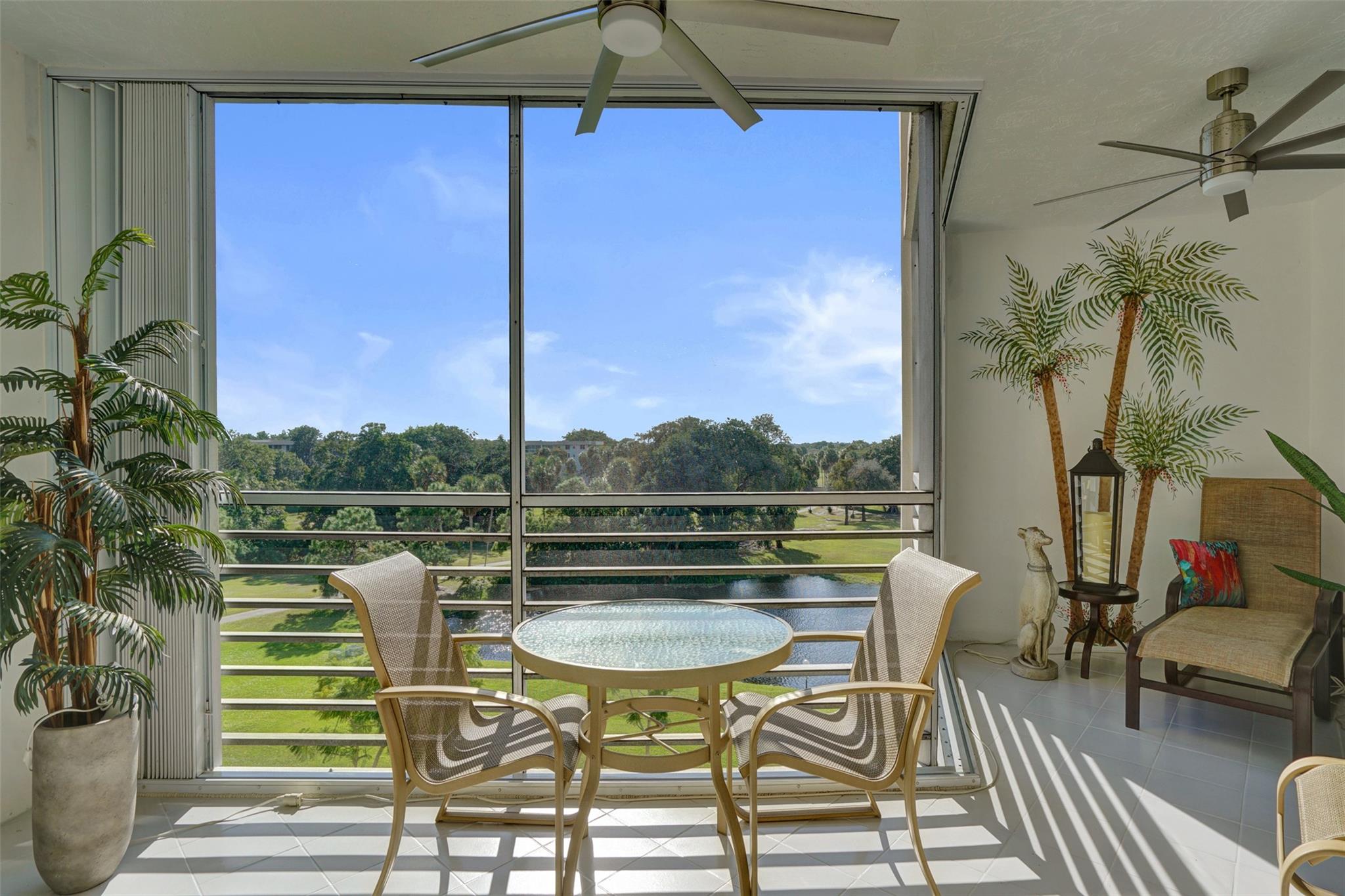 PALM AIRE COUNTRY CLUB - Residential