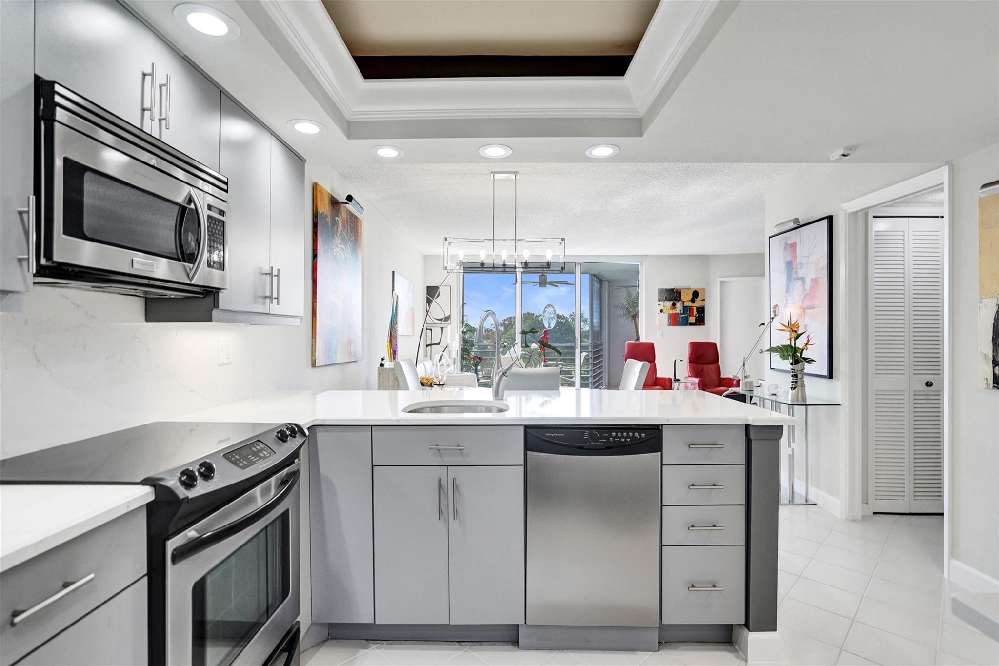 PALM AIRE COUNTRY CLUB - Residential