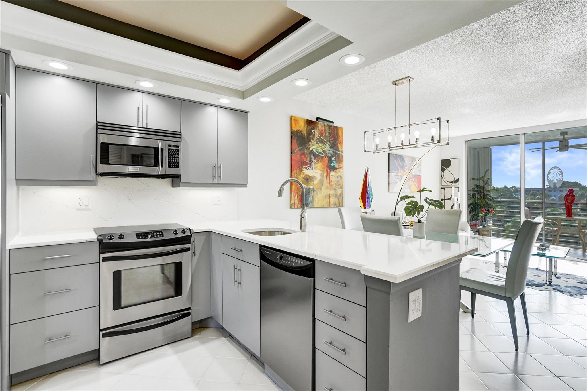 PALM AIRE COUNTRY CLUB - Residential