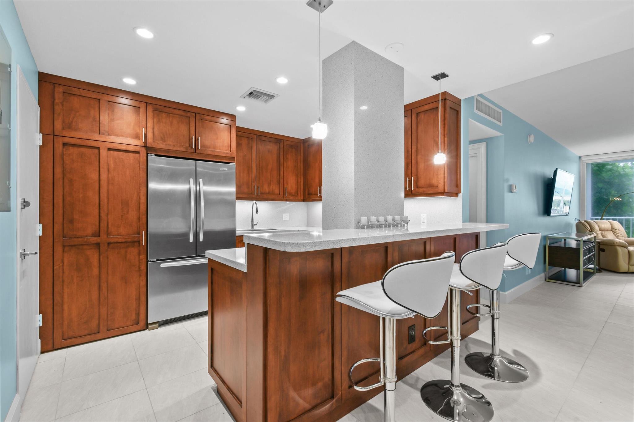 TWENTY TWO NINETY FIVE SO - Residential