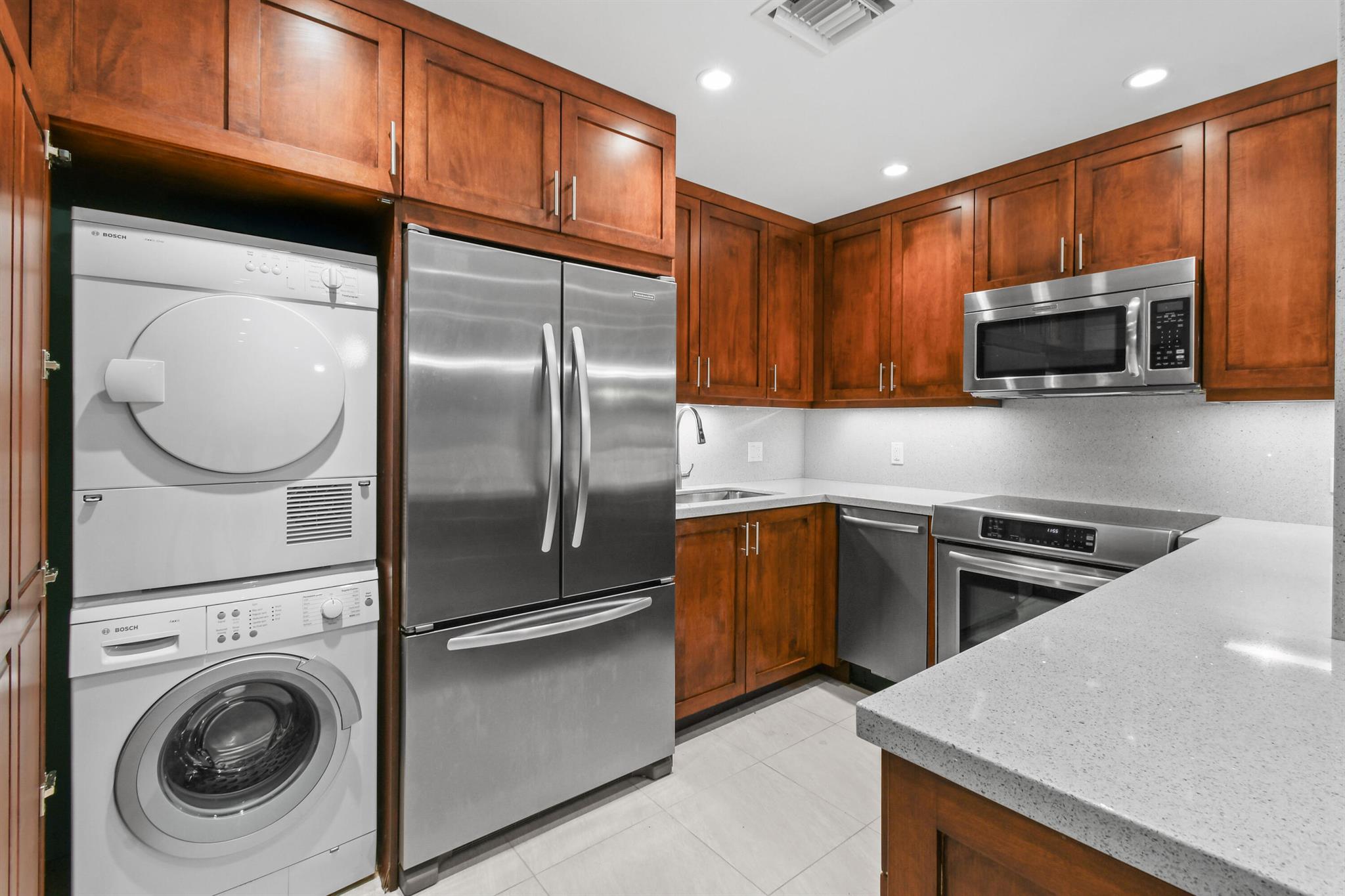 TWENTY TWO NINETY FIVE SO - Residential